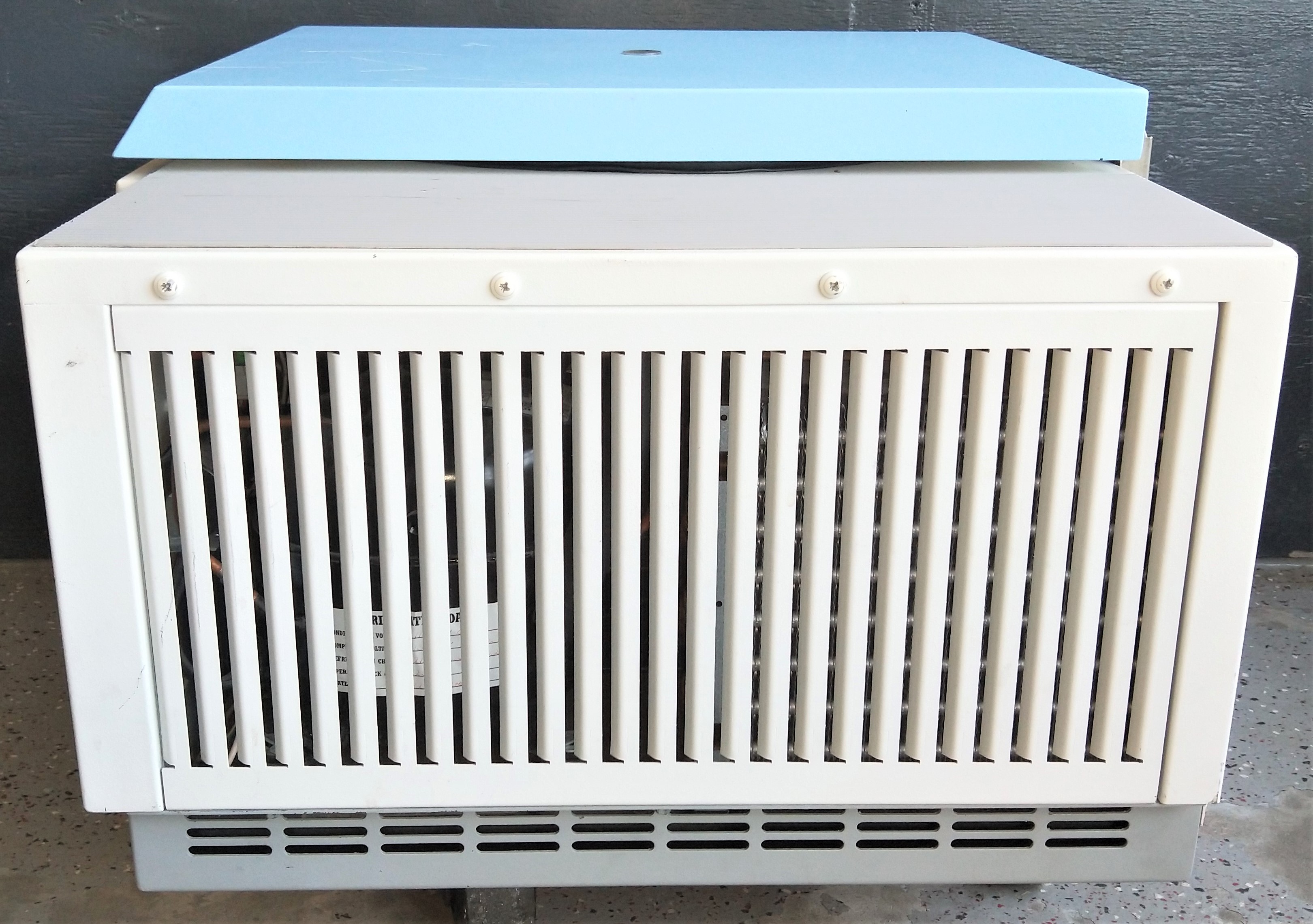 Used Thermo IEC Centra GP-8R Refrigerated Centrifuge with Rotor