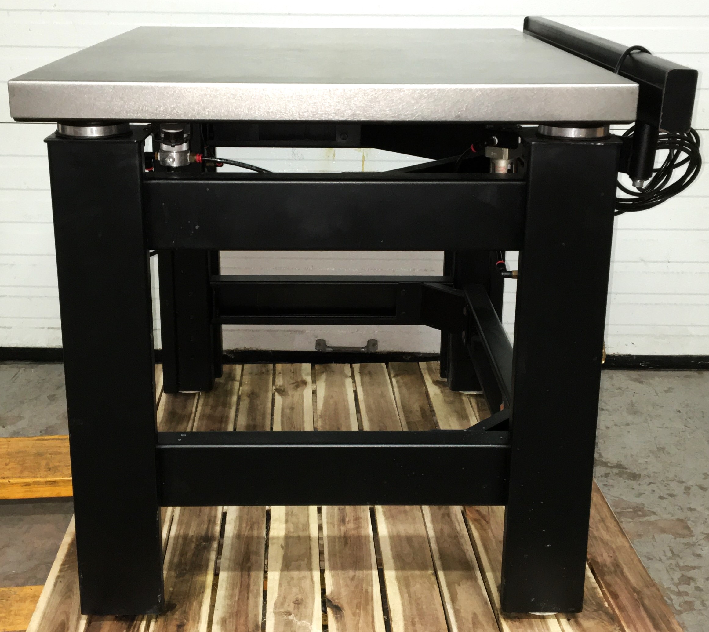 Used TMC Micro-g 63-531 Anti-Vibration Balance Table with Gimbal Piston Isolators