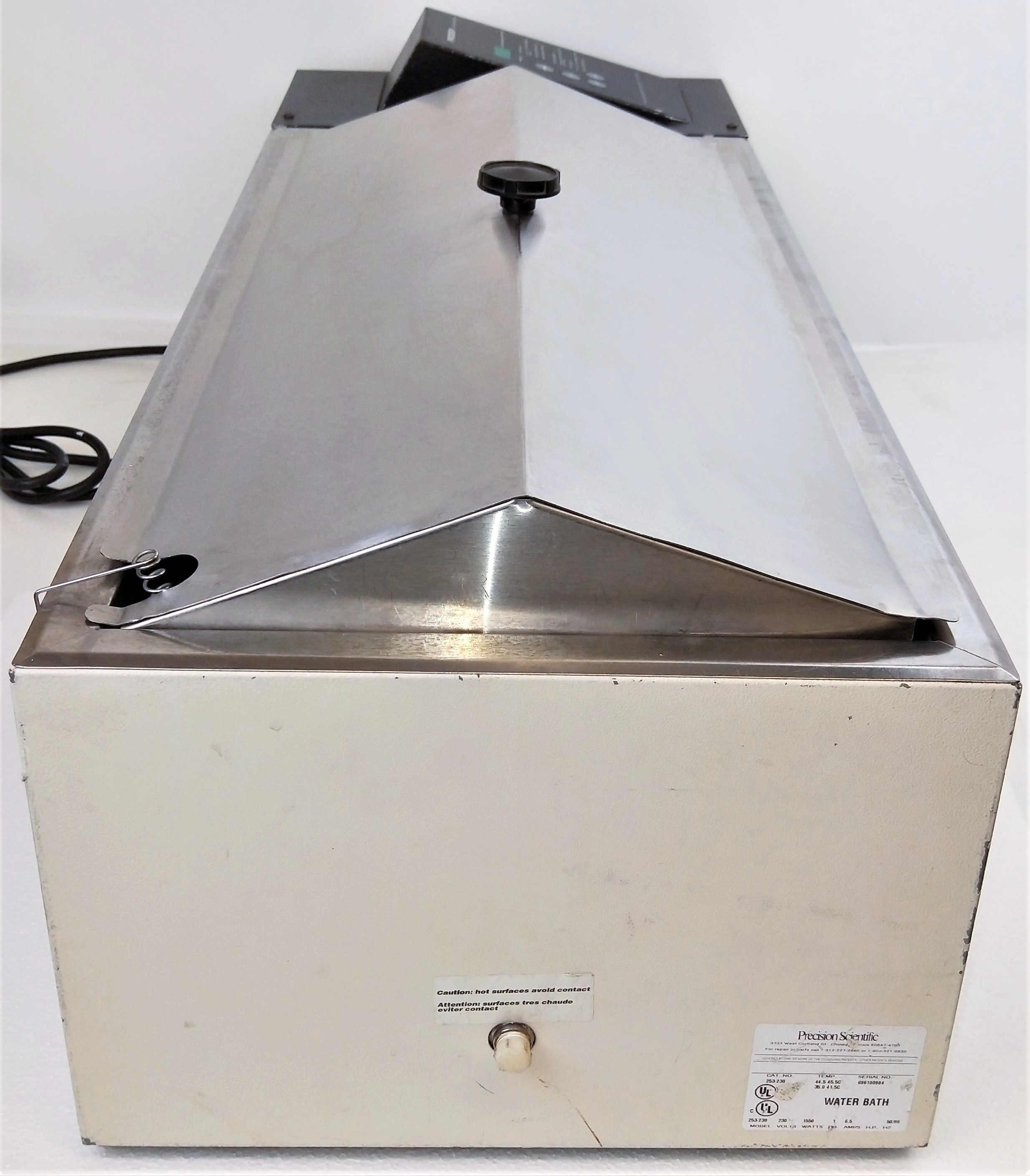 Used Precision 253 (2863) Coliform Bath with Gabled Lid (34.5L)