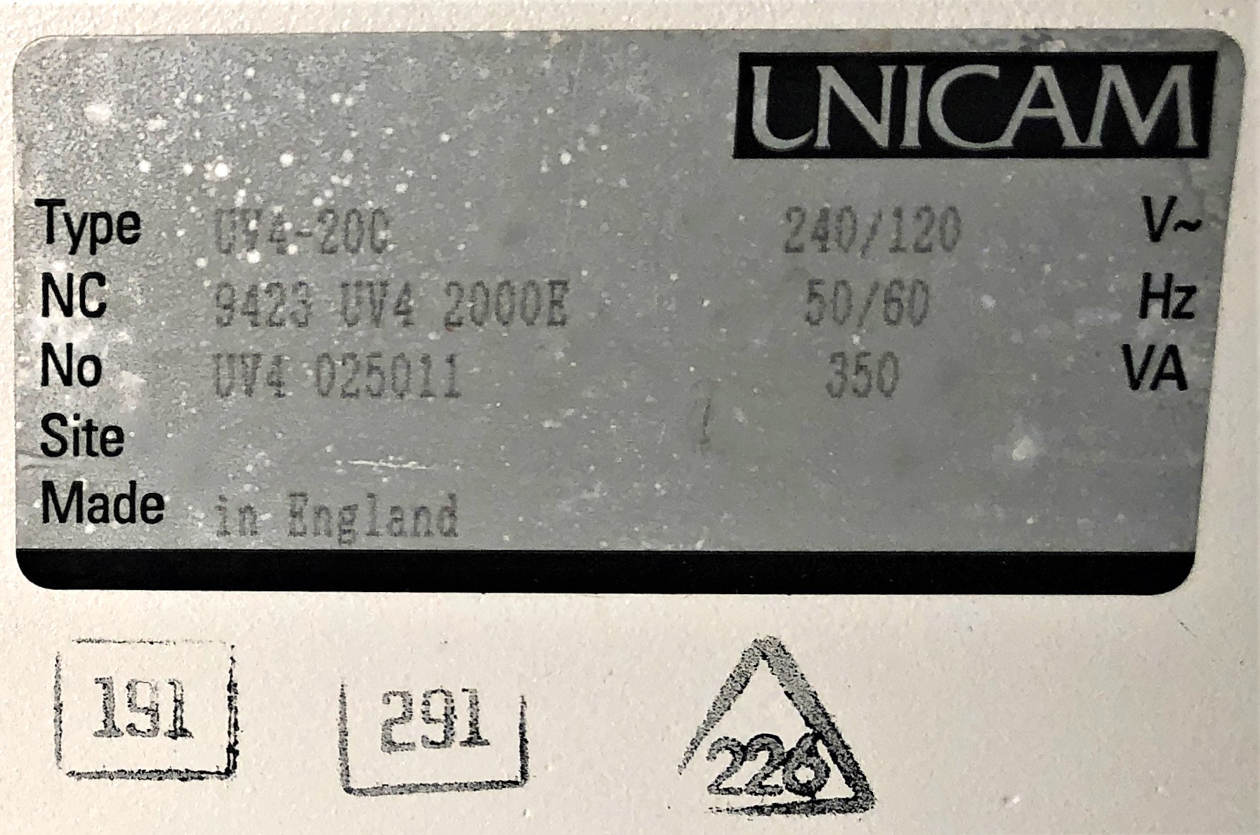 As is ATi Unicam UV4-200 UV-Visible Spectrophotometer (190 to 900nm) - FOR PARTS