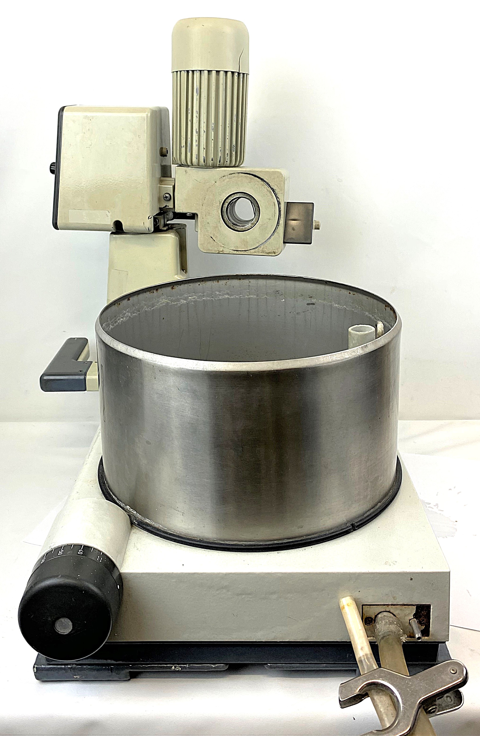 Used Buchi Rotavapor RE-111 Rotary Evaporator with B-465 Bath - COMPLETE
