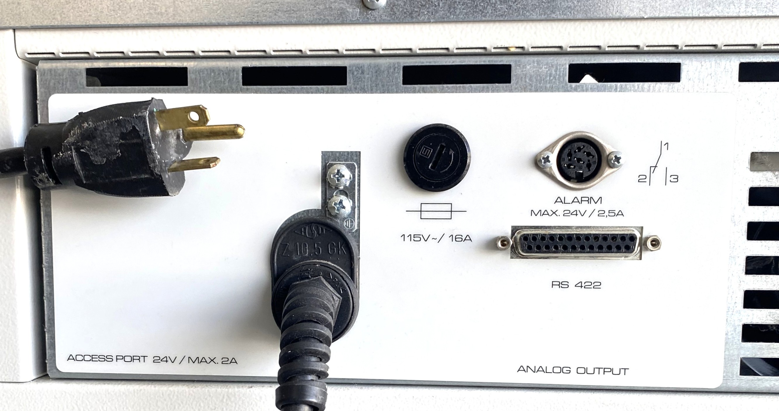 Used Binder CB150-UL CO2 Incubator (5.4 Cu-Ft)