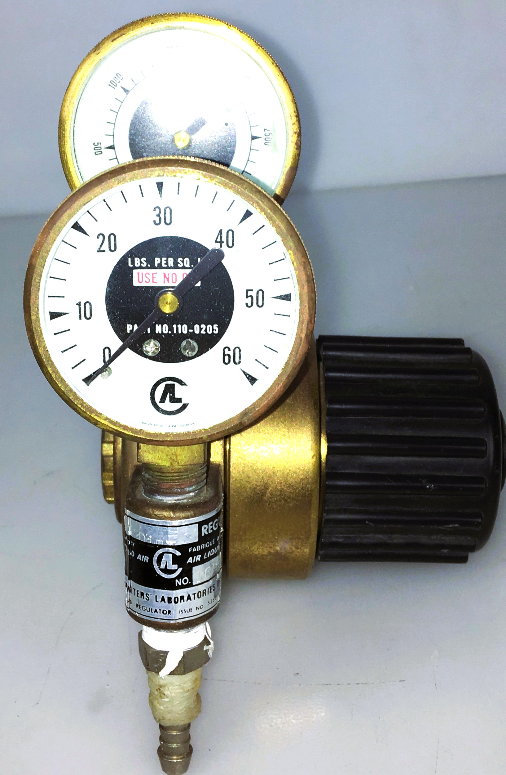 Used Liquid Air 151-1137 Brass Carbon Dioxide Regulator (CGA 500)