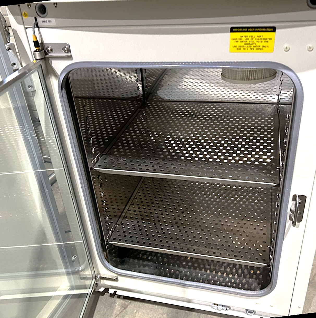 Used Thermo Forma Series II 3110 Water-Jacketed CO2 Incubator (6.5 Cu-Ft)