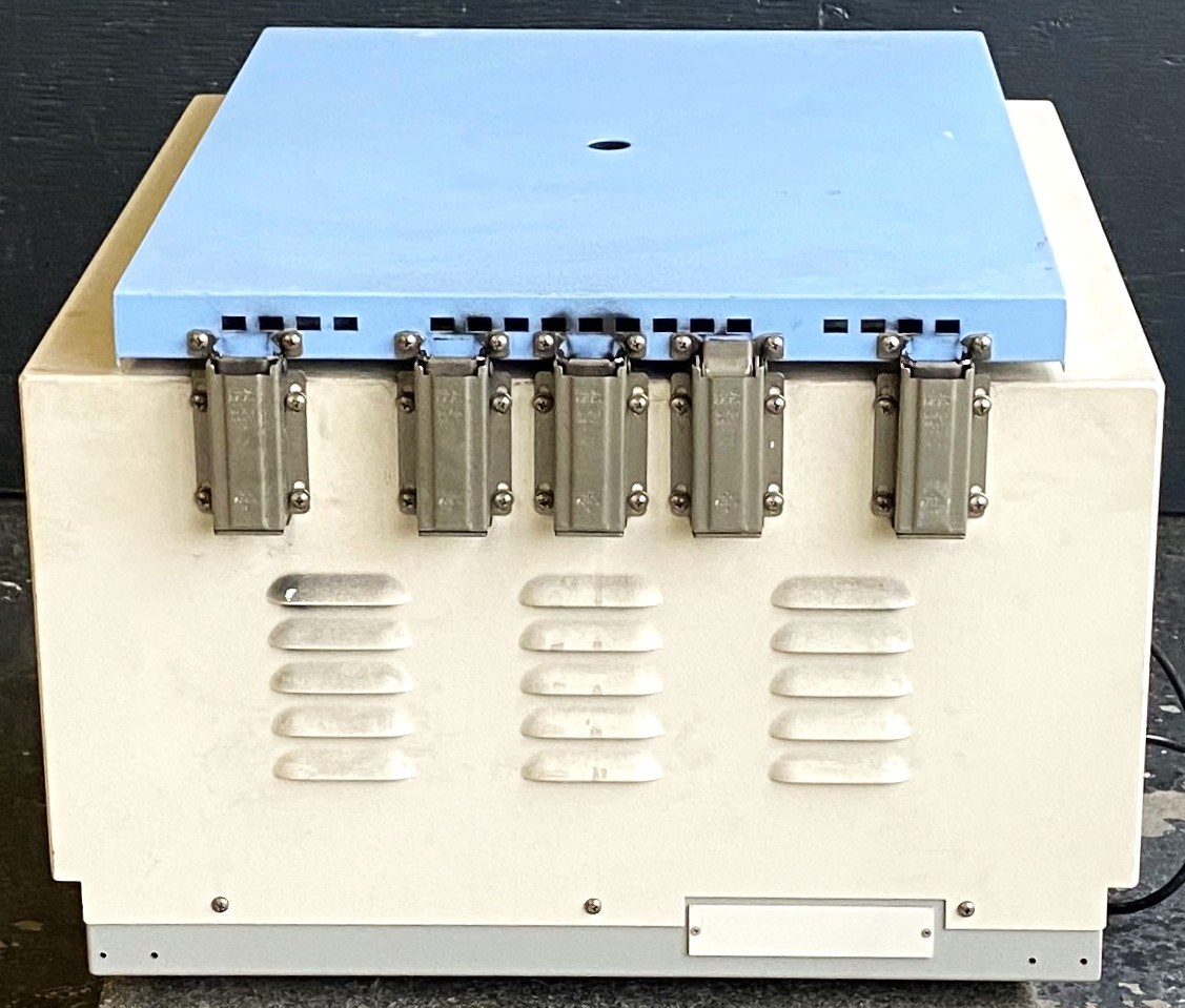 Used Thermo IEC Centra GP8 Centrifuge with 216 Swing-Out Rotor (4 x 750mL)