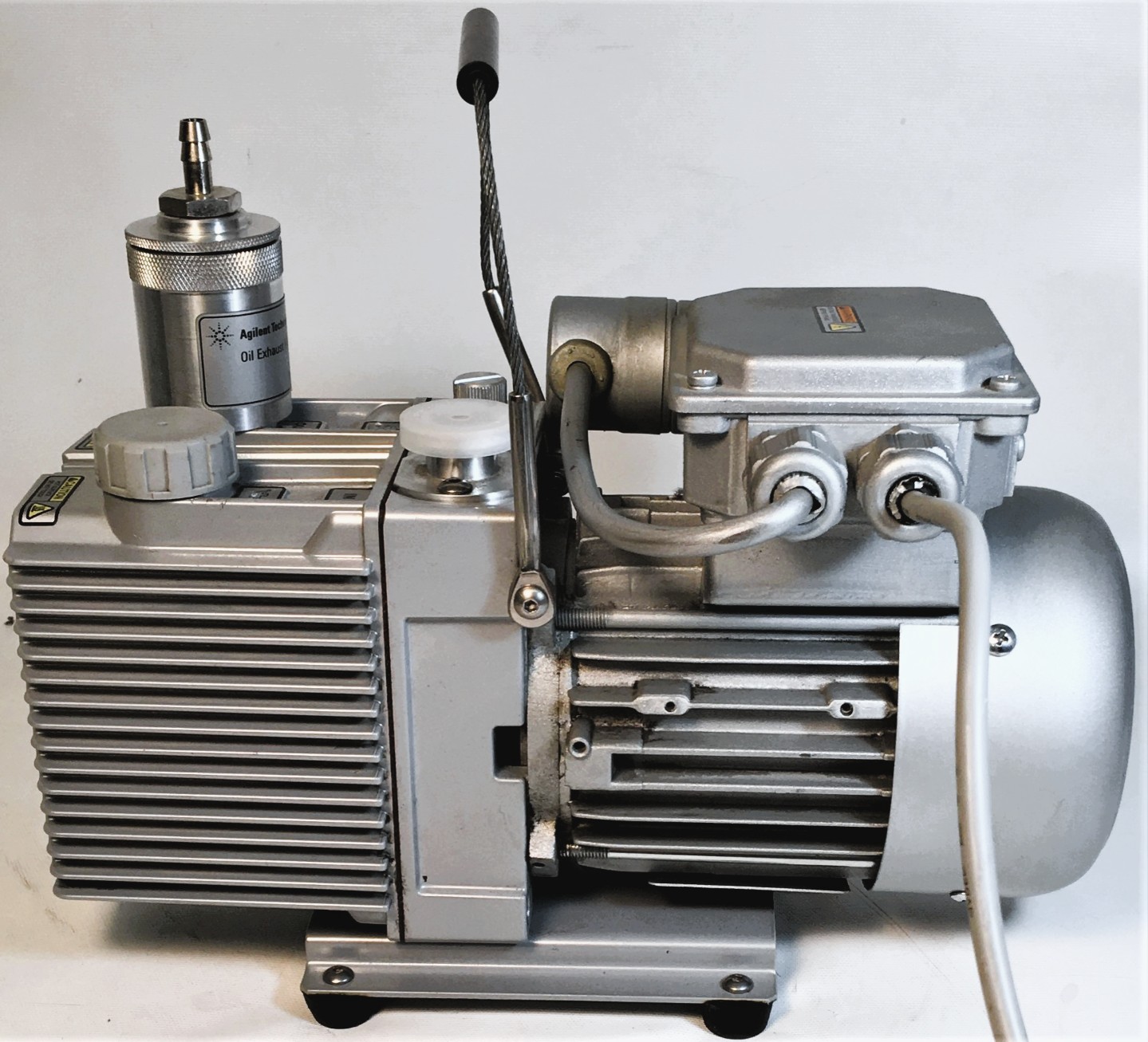 Used Agilent DS 42 Rotary Vacuum Pump with Oil Exhaust Filter (1.2cfm)