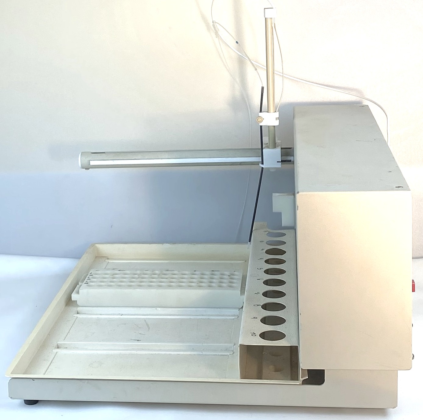 Used Agilent ASX-520 Random Access Autosampler