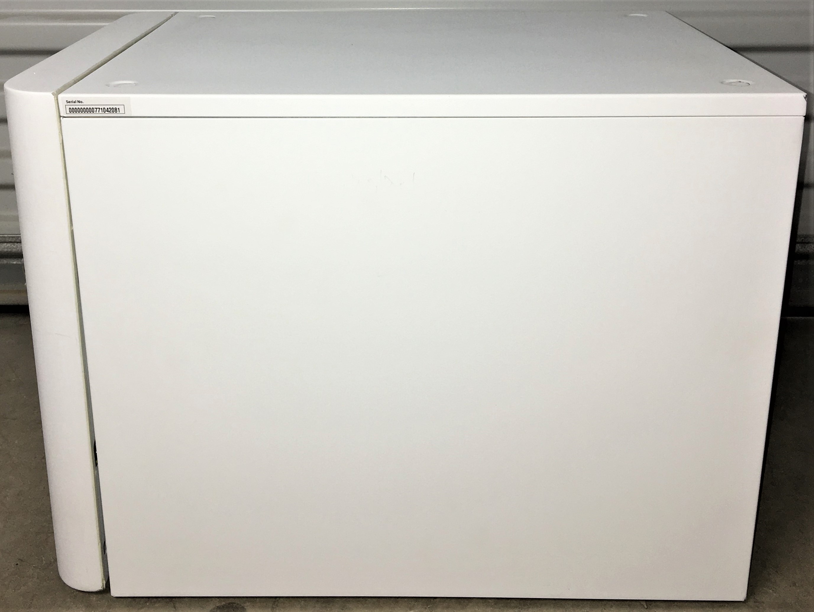 Used Peak Trace 600 Nitrogen Generator with Precision Air Compressor