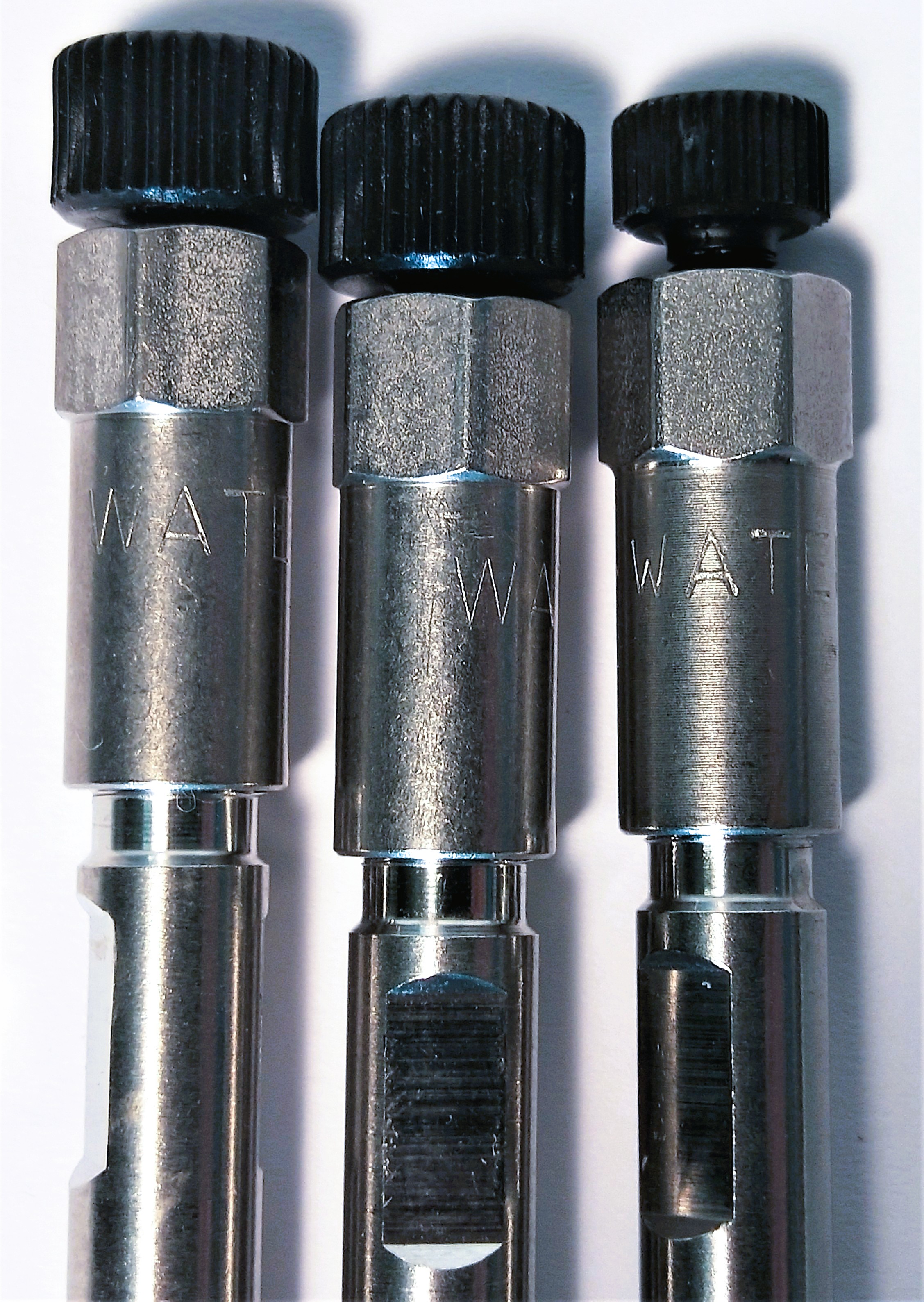 New Open Box Waters WAT084038 Amino (NH2) HPLC Column (30 cm × 3.9 mm x 10µm)