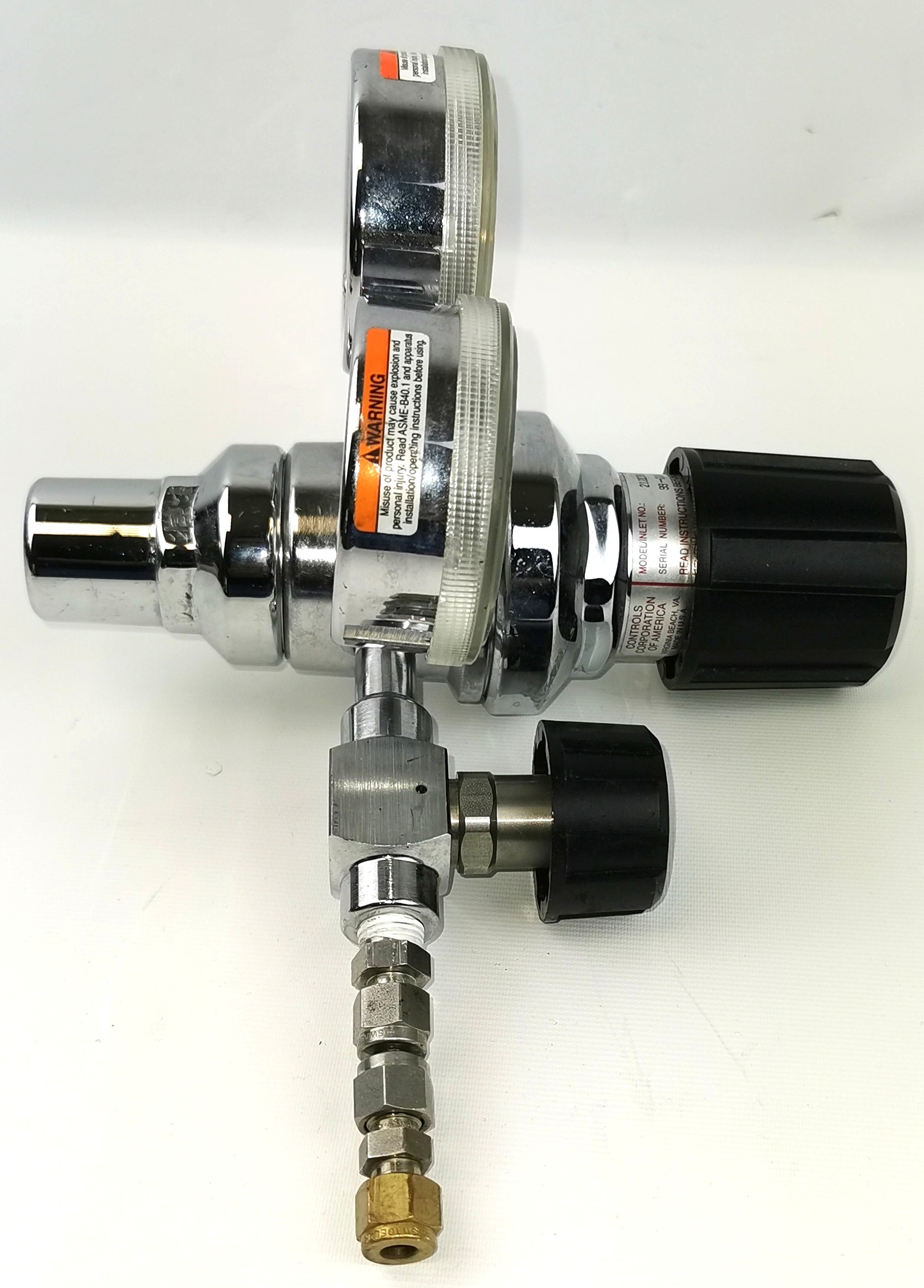 Used Liquid Air 2122381-350 Stainless-Steel Air Regulator (CGA 350)