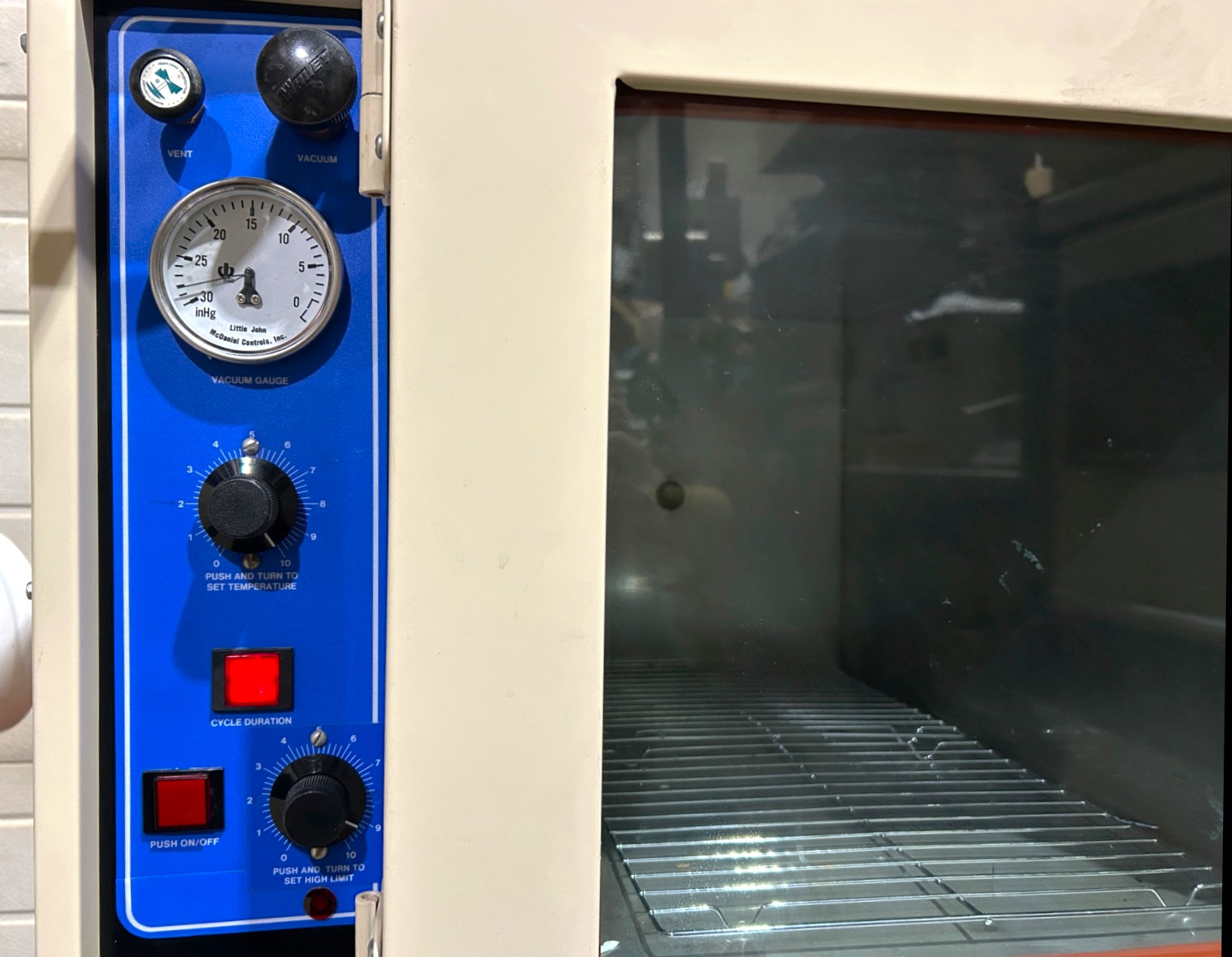Used Shel-Lab 1430 Vacuum Oven (1.7 Cu-Ft)