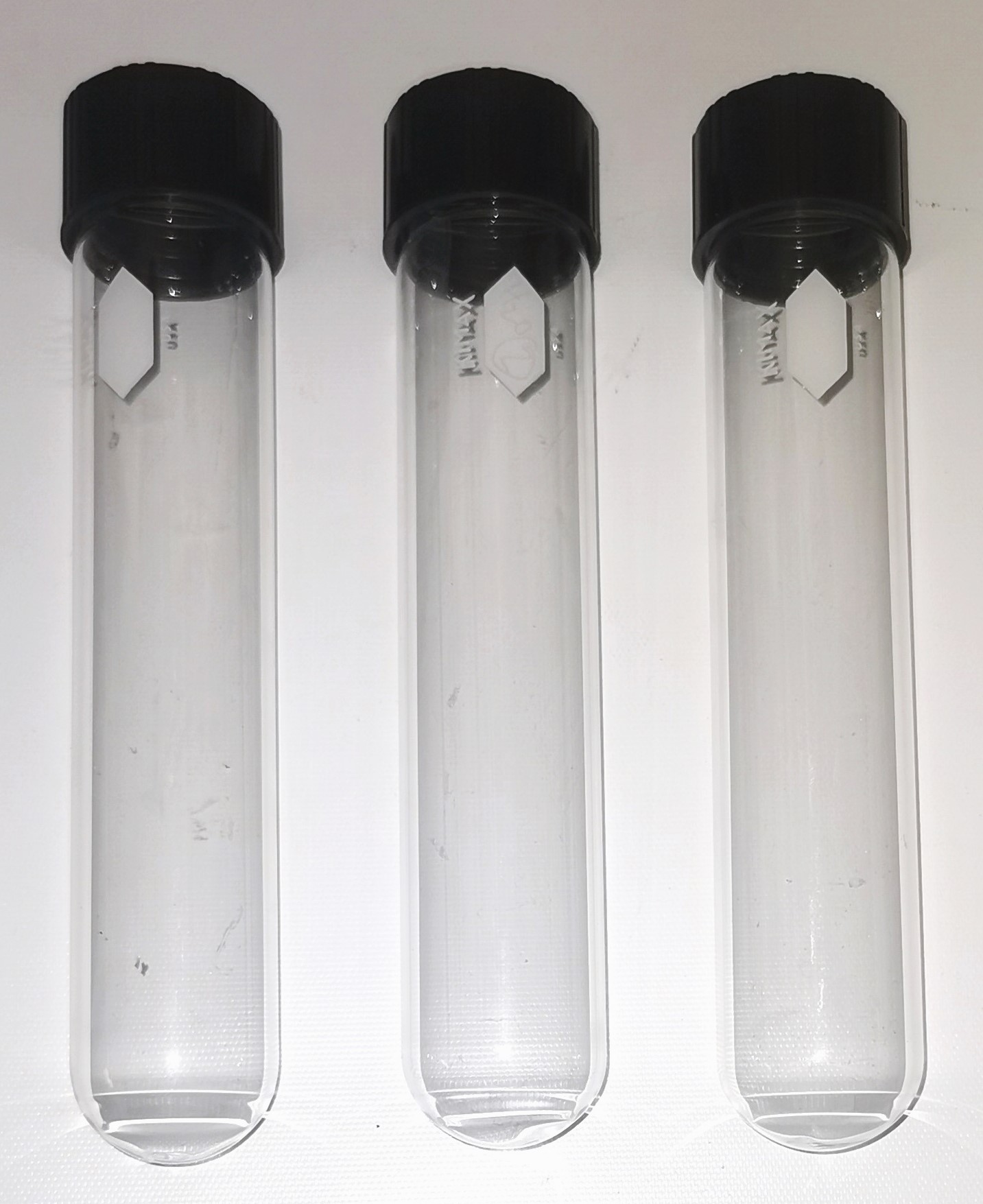 Used Kimble 45066-38200 KIMAX Culture Tubes with Caps - 160 mL (Box of 35)