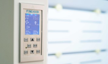 New Winband 4-Ft Fume Hood with Built-In Blower