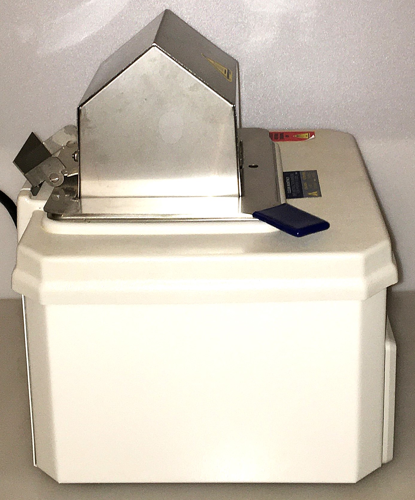 Used Fisher Isotemp 2306 Water Bath (2L)