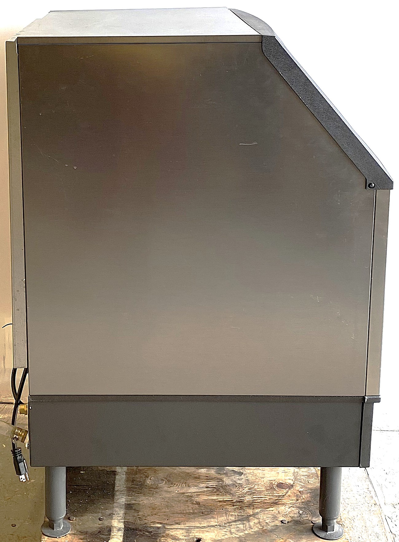 Used Manitowoc NEO 240 Undercounter Ice Machine