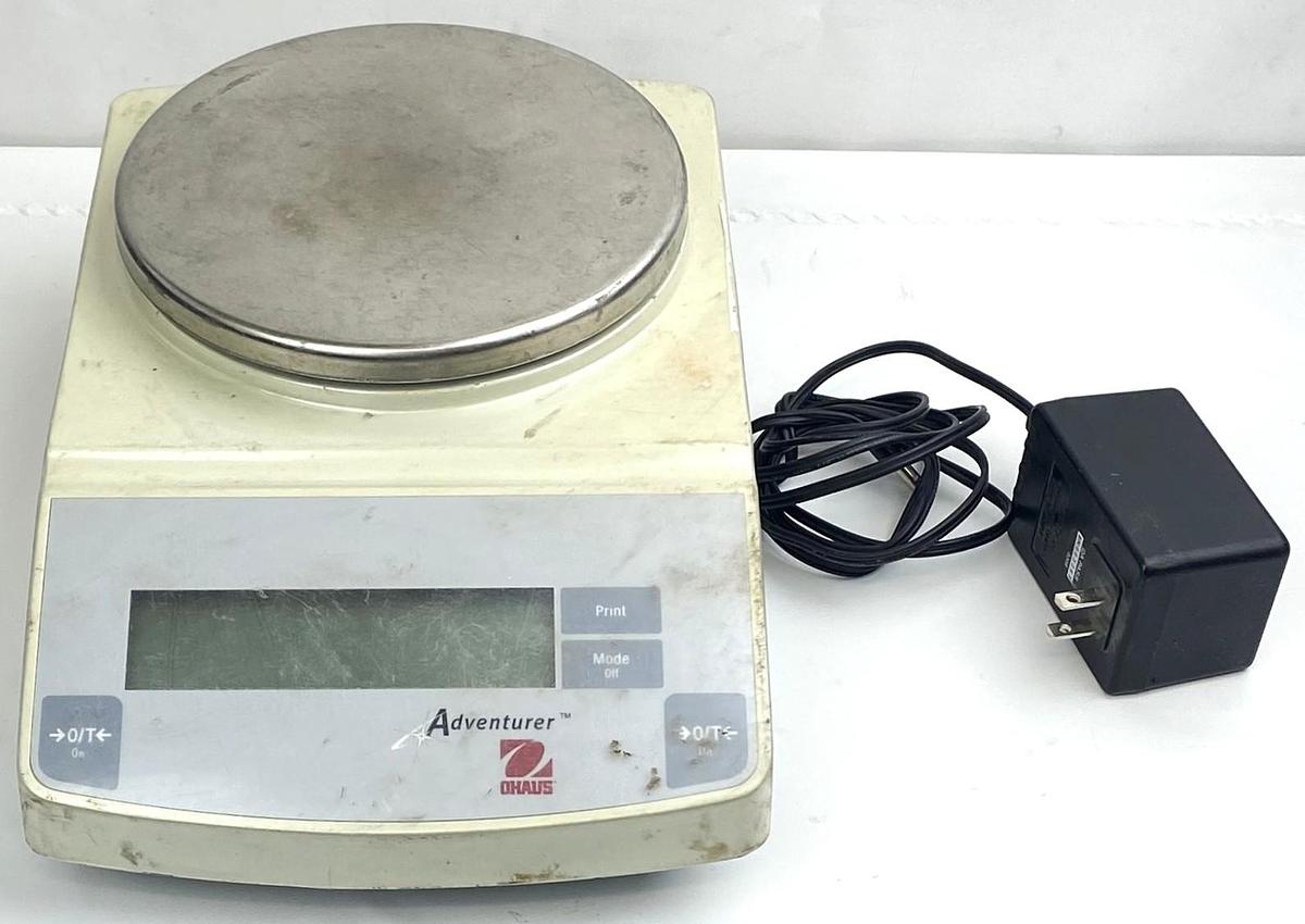 Used Ohaus Adventurer ARA520 Balance (1500g x 0.01g)