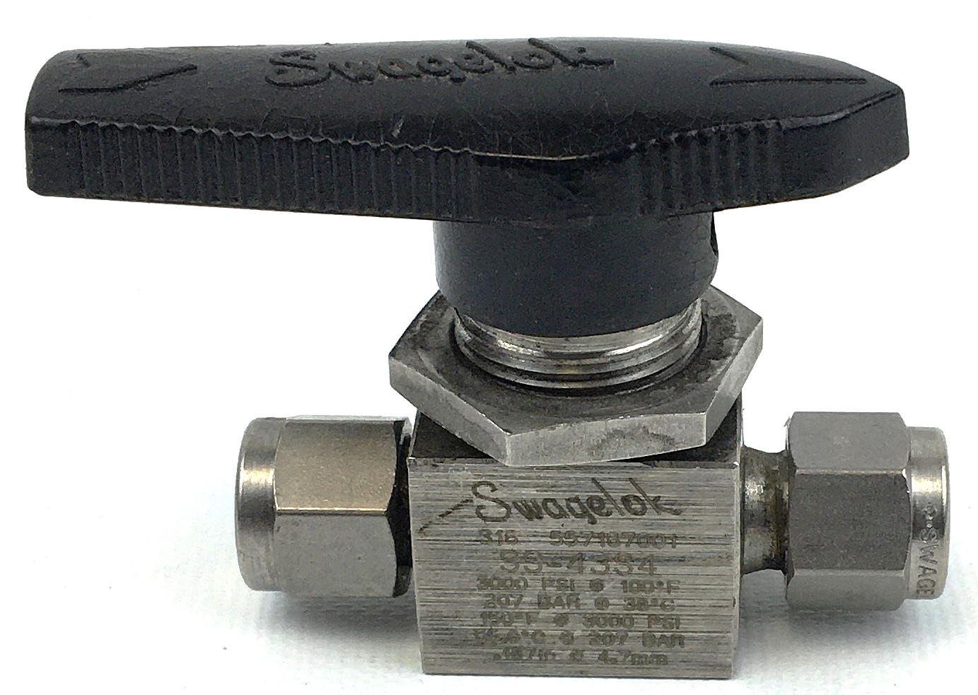 Used Swagelok Whitey SS-43S4 Straight 2-Way Ball Valve (1/4" Fitting)