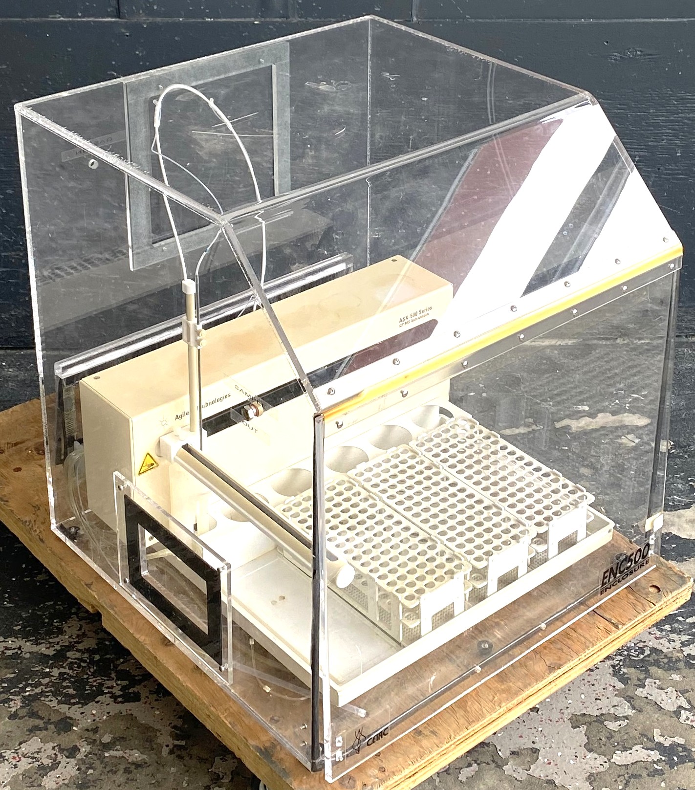 Used CETAC ASX-520 Random Access Autosampler with ENC-500 Enclosure