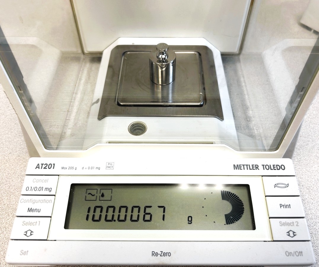 Used Mettler Toledo AT201 Analytical Balance (205g x 0.0001g)
