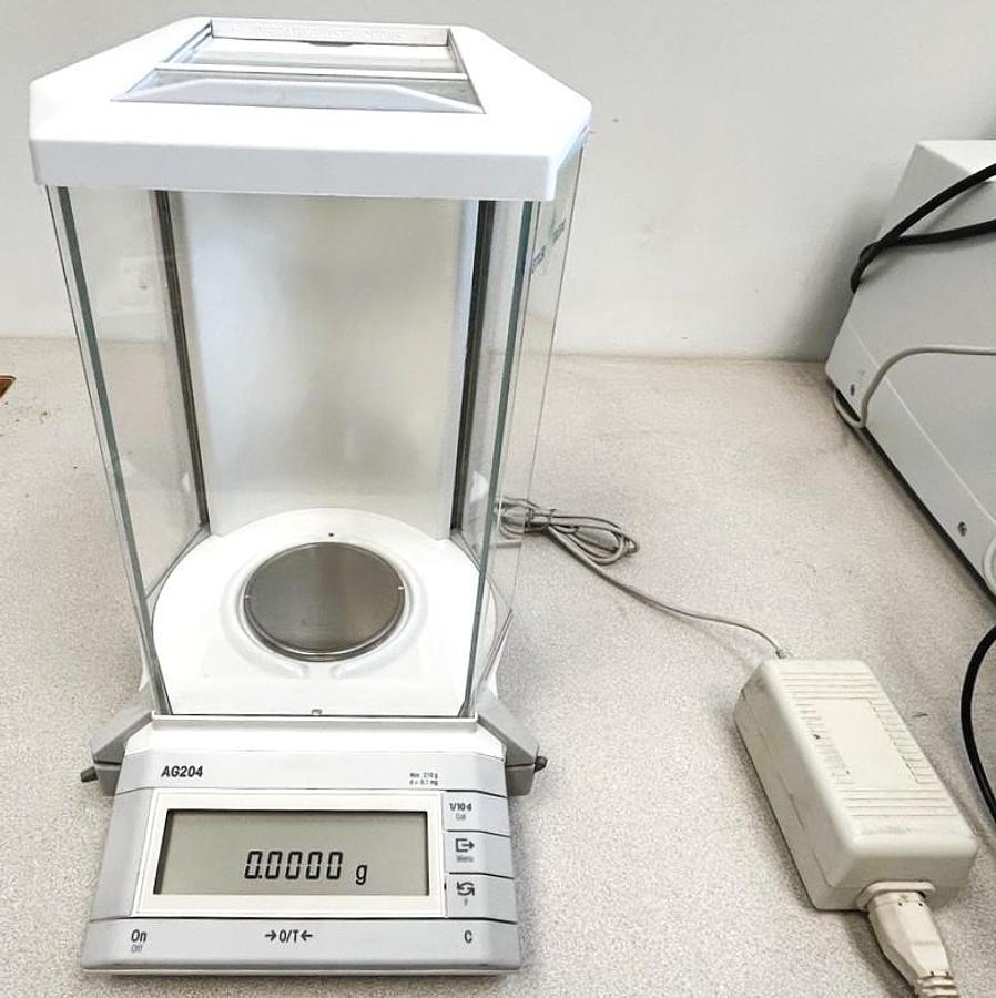 Used Mettler Toledo AG204 Analytical Balance (210g x 0.0001g)