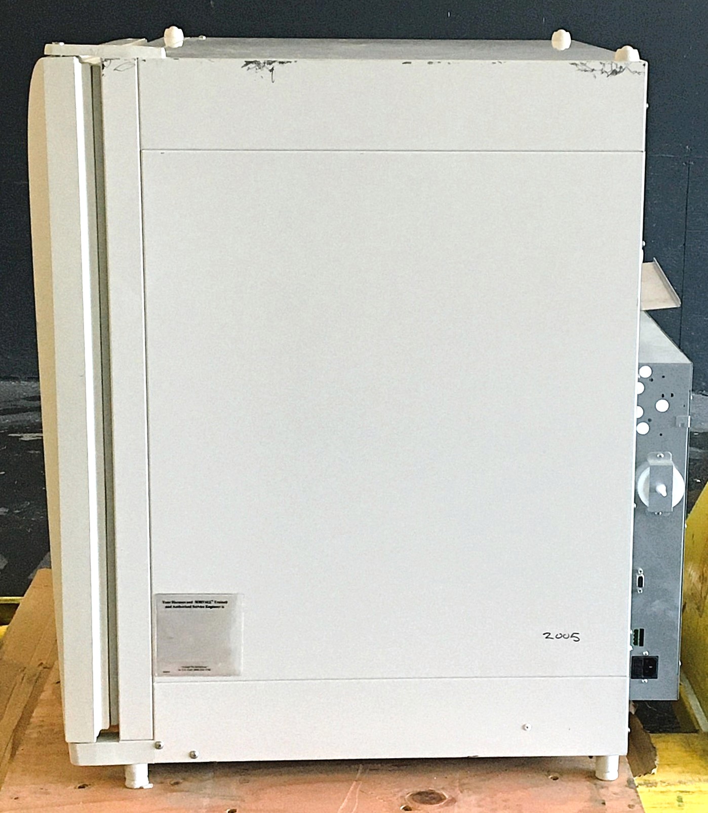 Used Heraeus HERAcell 150 CO2 Incubator (5.3 Cu-Ft)