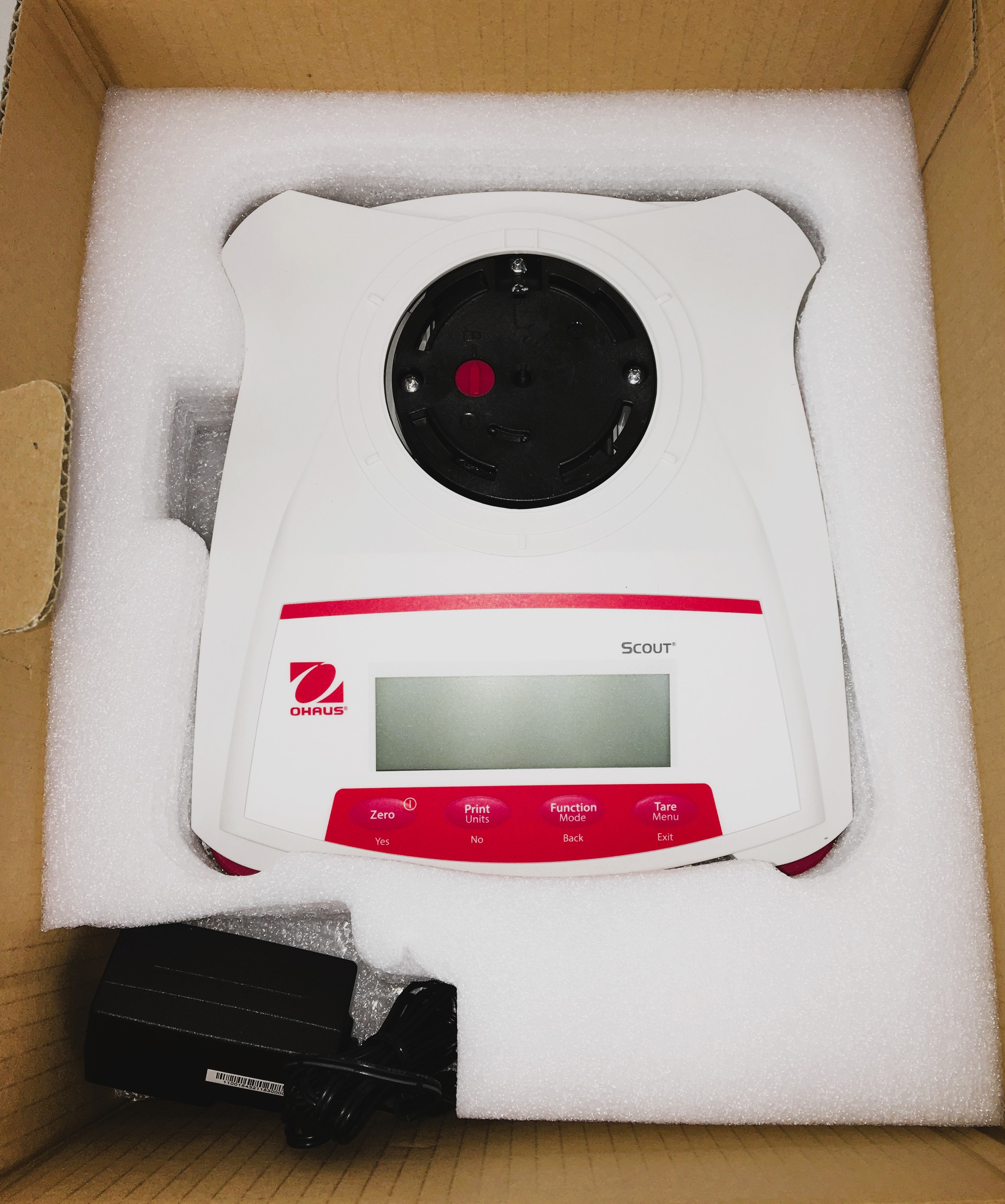 New Open Box Ohaus Scout SKX 2201 Portable Balance (2200g x 0.1g)