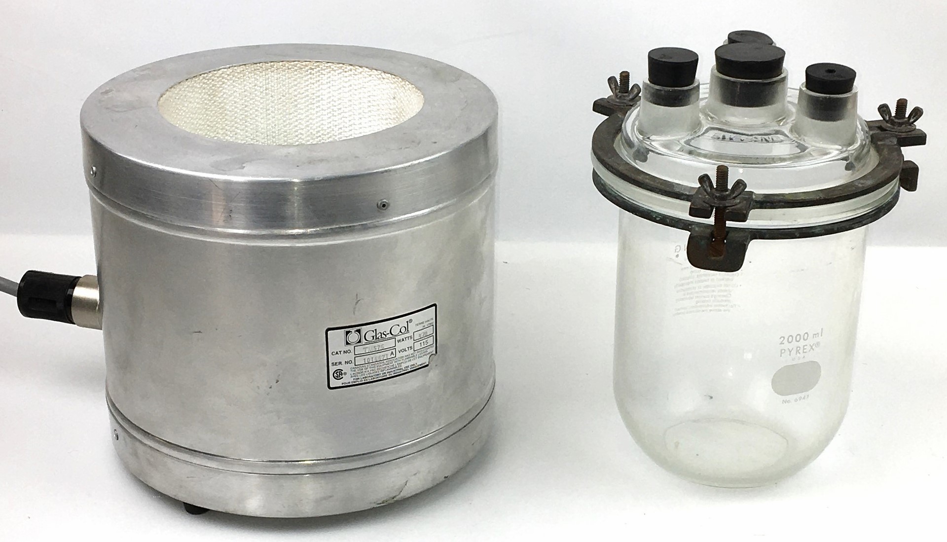 Used Glas-Col TM576 Rigid Heating Mantle with PYREX 6947 Reaction Flask