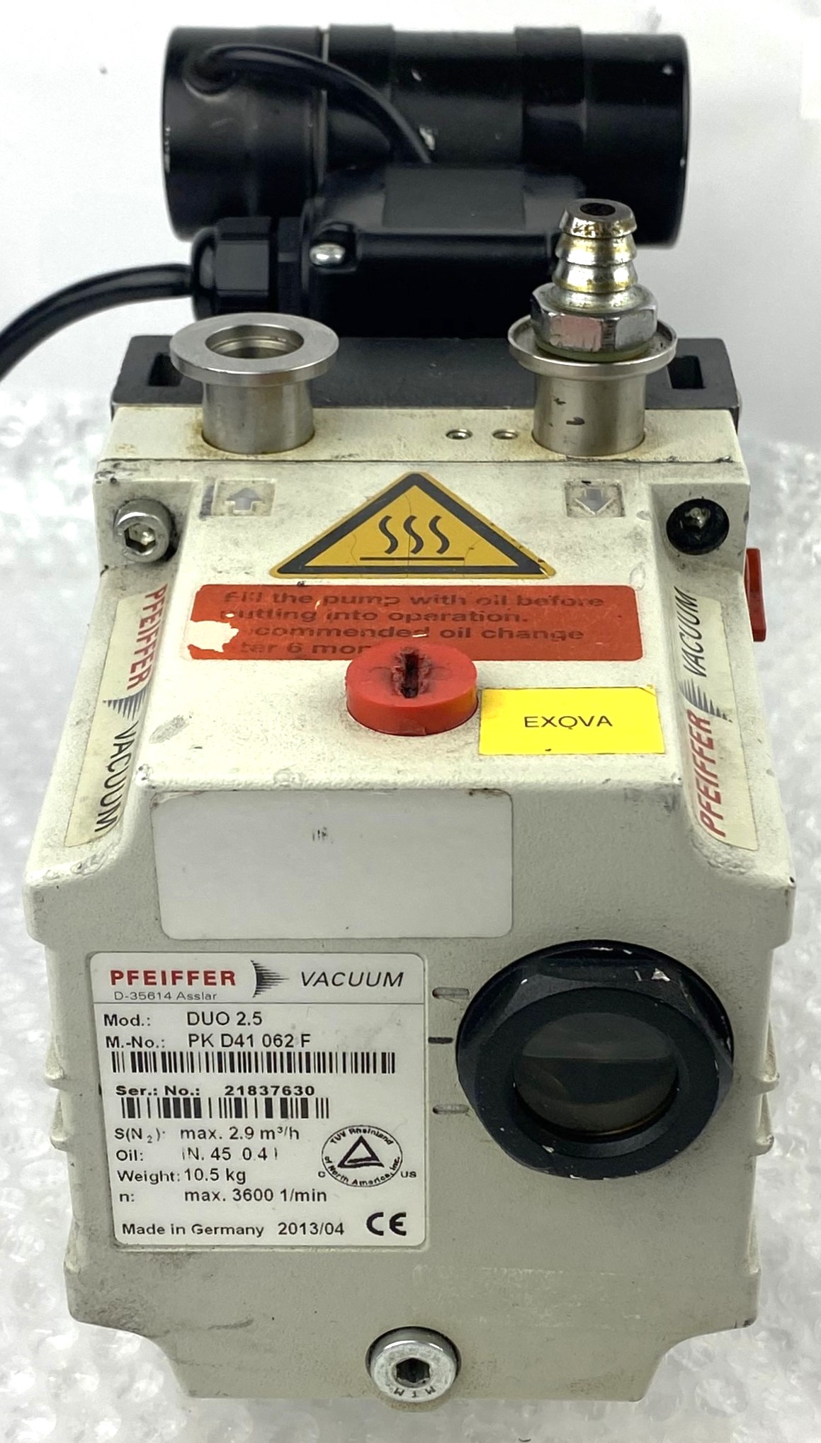 Used Pfeiffer DUO 2.5 (G3170-80025) Rotary Vacuum Pump (2.5cfm)