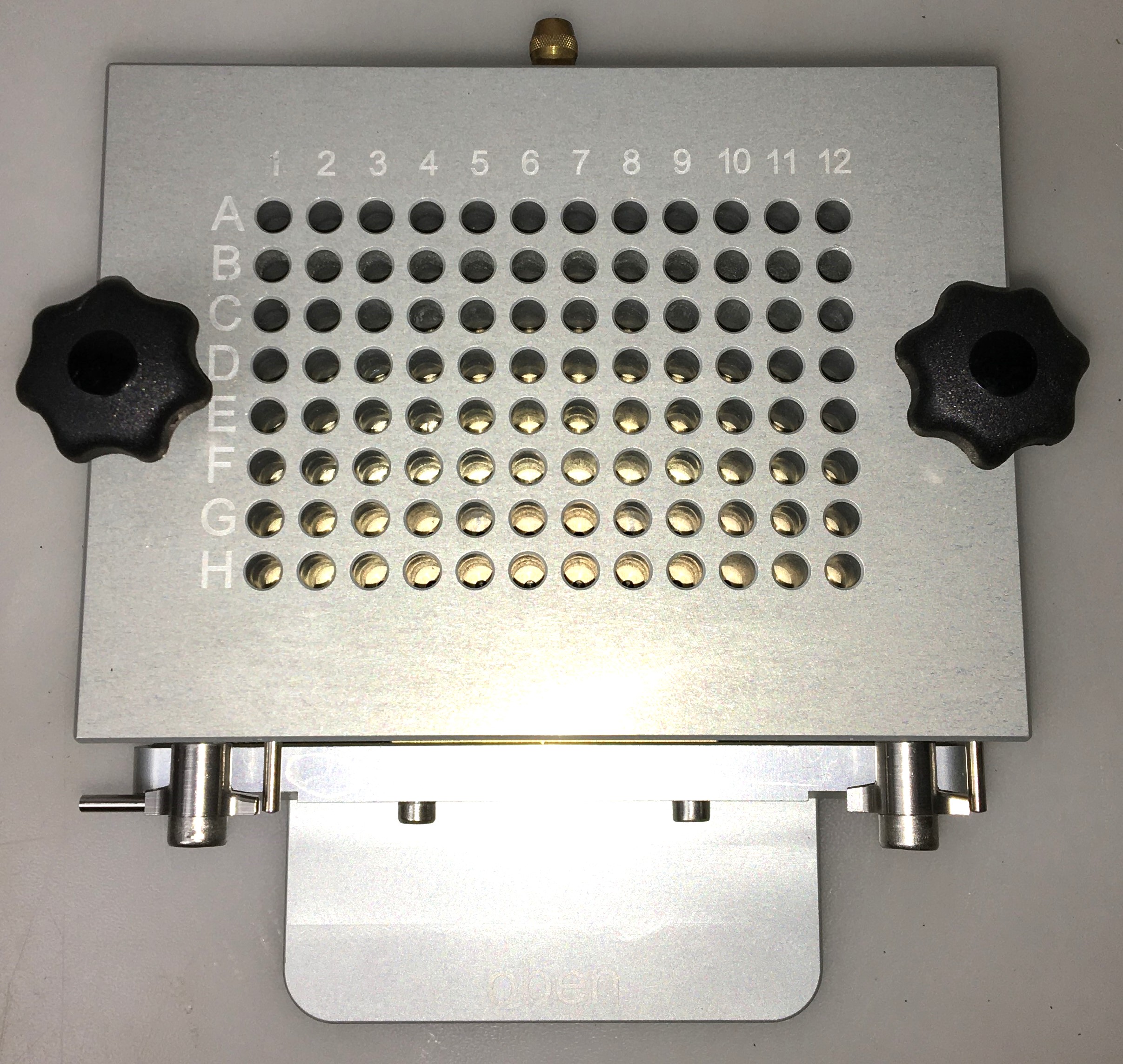 Used Atoll MediaScout ResiQuot Vacuum Manifold