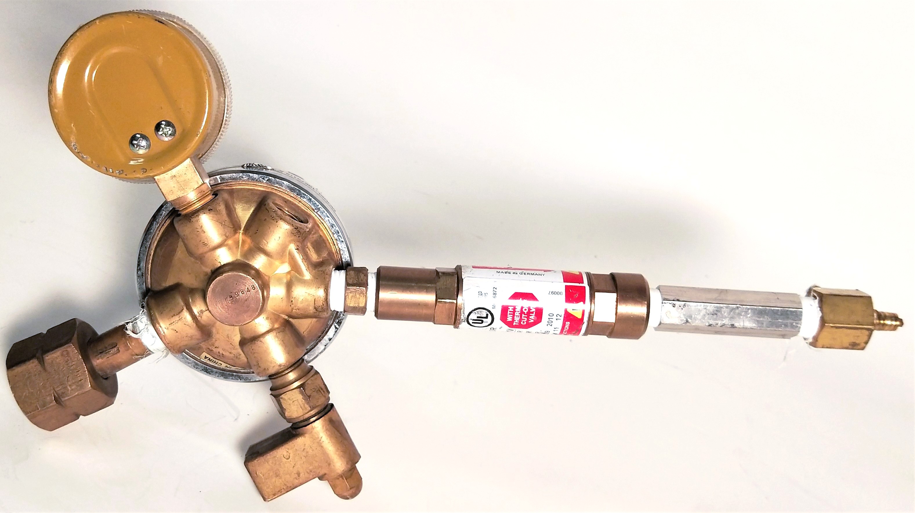 Used Fisherbrand 10-575-115 Regulator with EDI-004 Flash Arrestor (CGA 350)