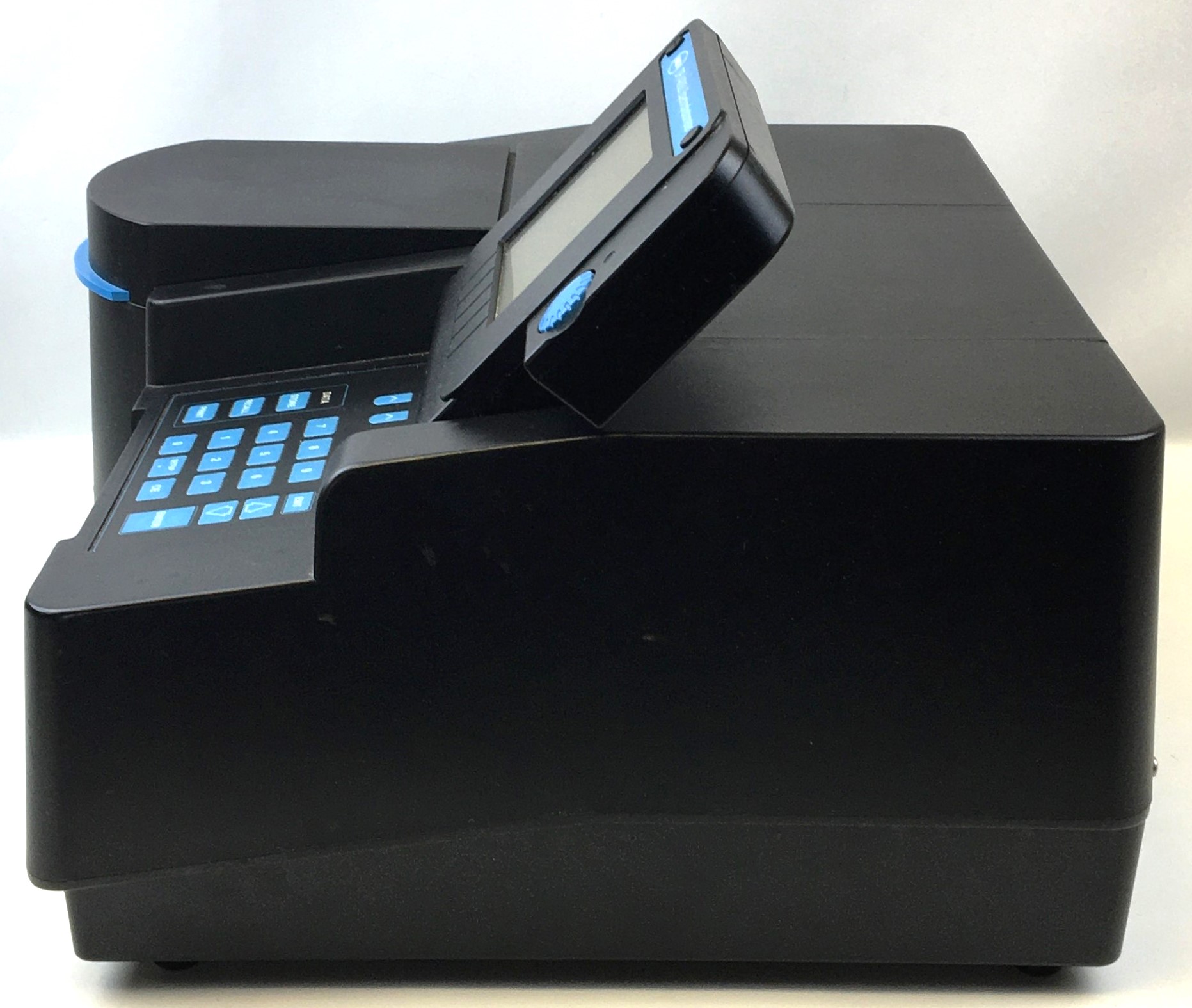 Used Hach DR/4000U Scanning, UV-Visible Spectrophotometer with Accessories (190 to 1100nm)