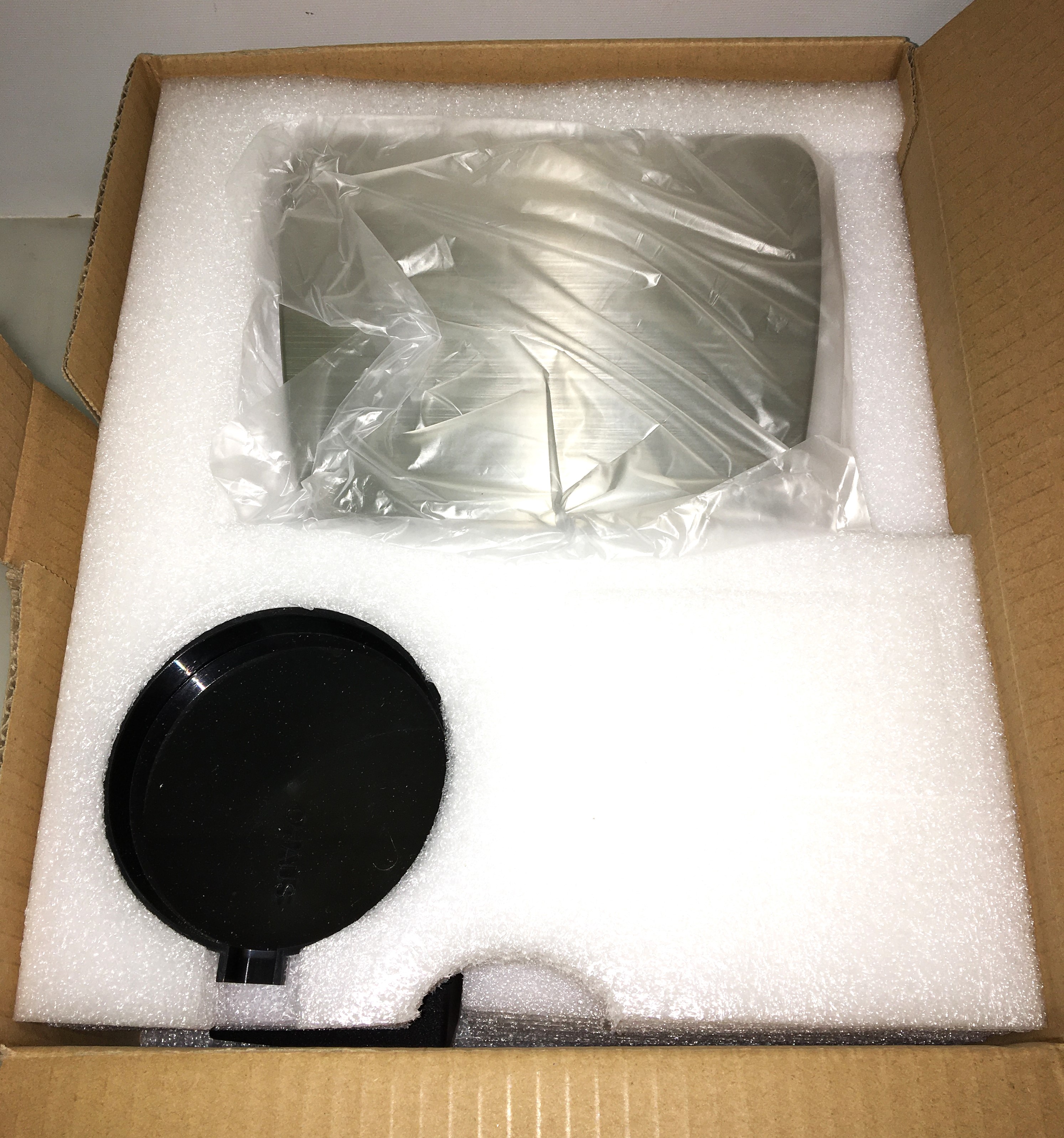 New Open Box Ohaus Scout SKX 2201 Portable Balance (2200g x 0.1g)