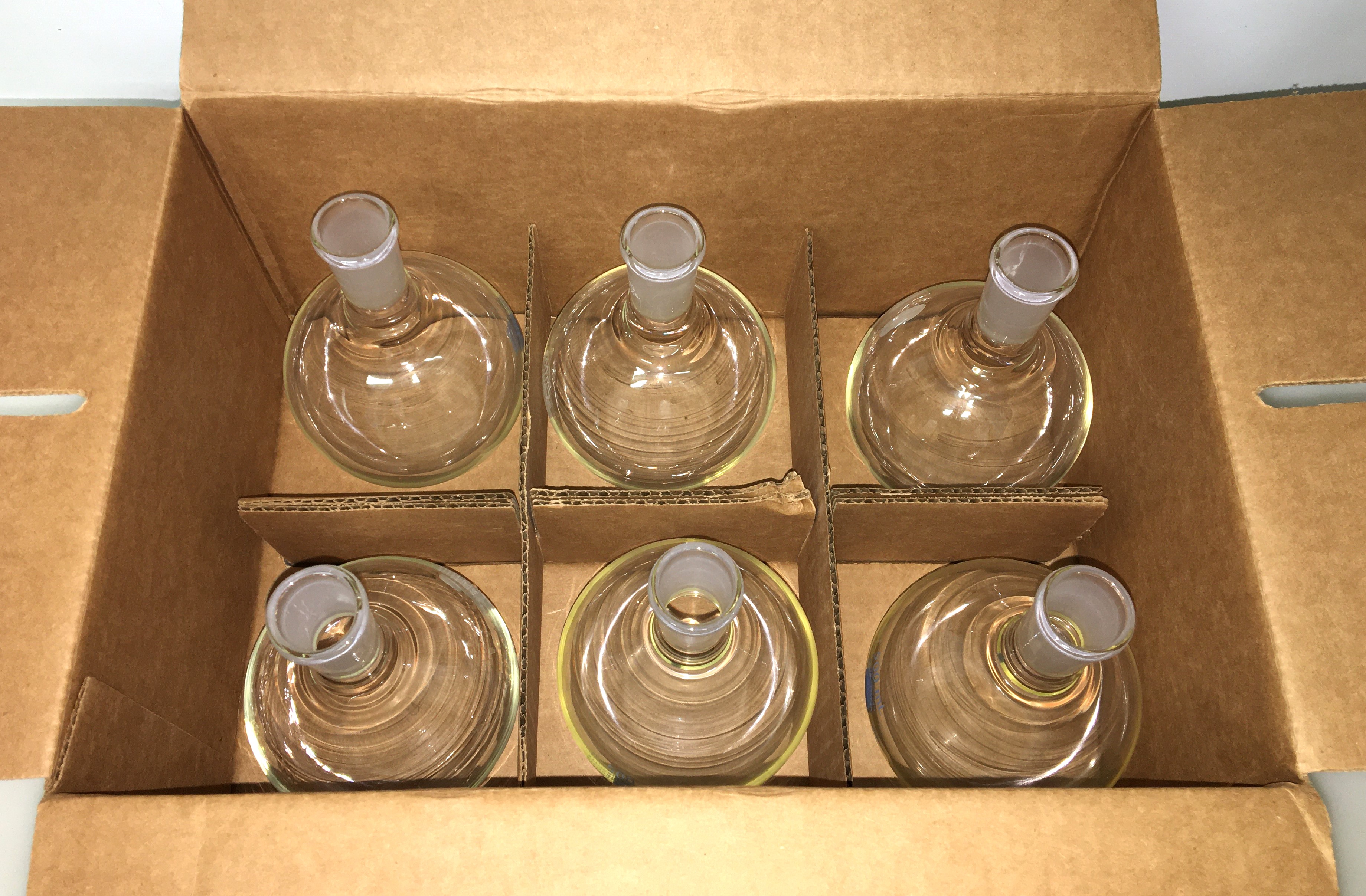 Used Corning 4100-500 or PYREX Vista 70100-500 Flat-Bottom Flask - 500mL