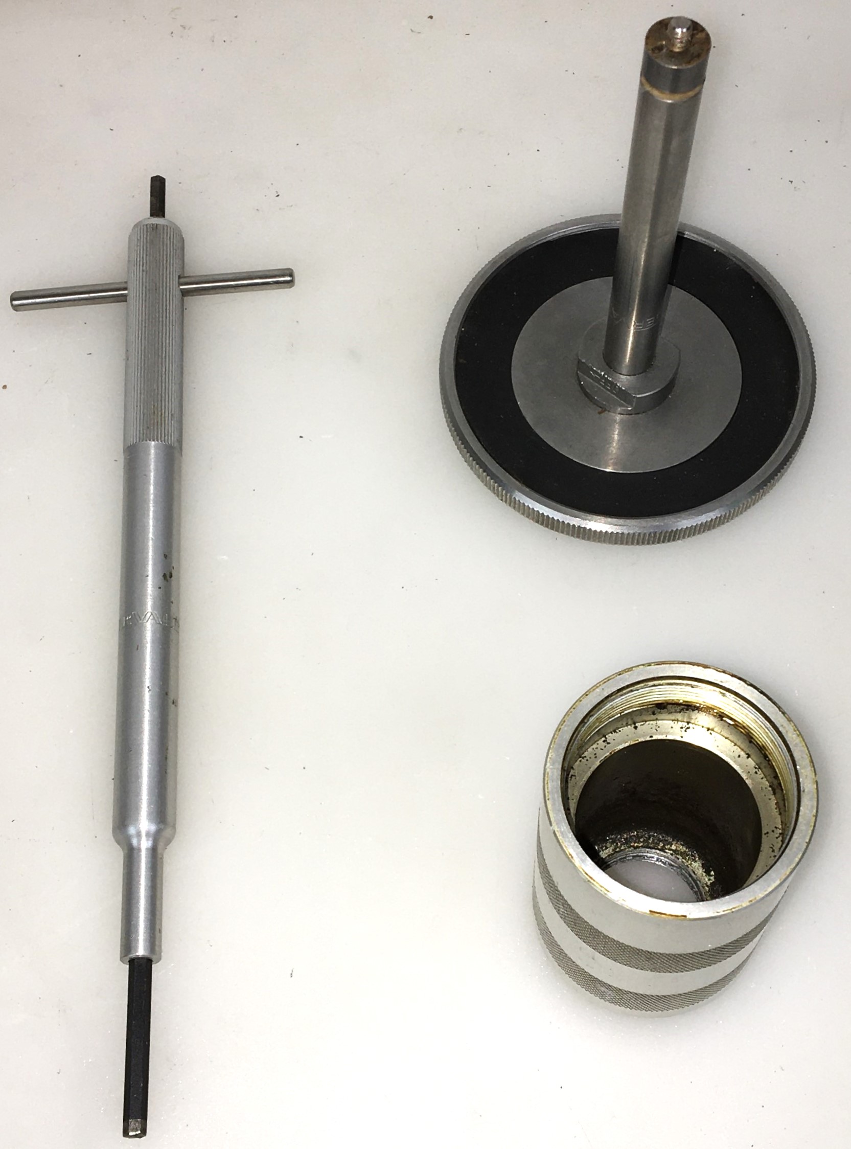 Used Lourdes MM-1B Model 600 Homogenizer with Sorvall OM-2000 Micro-Attachment Assembly