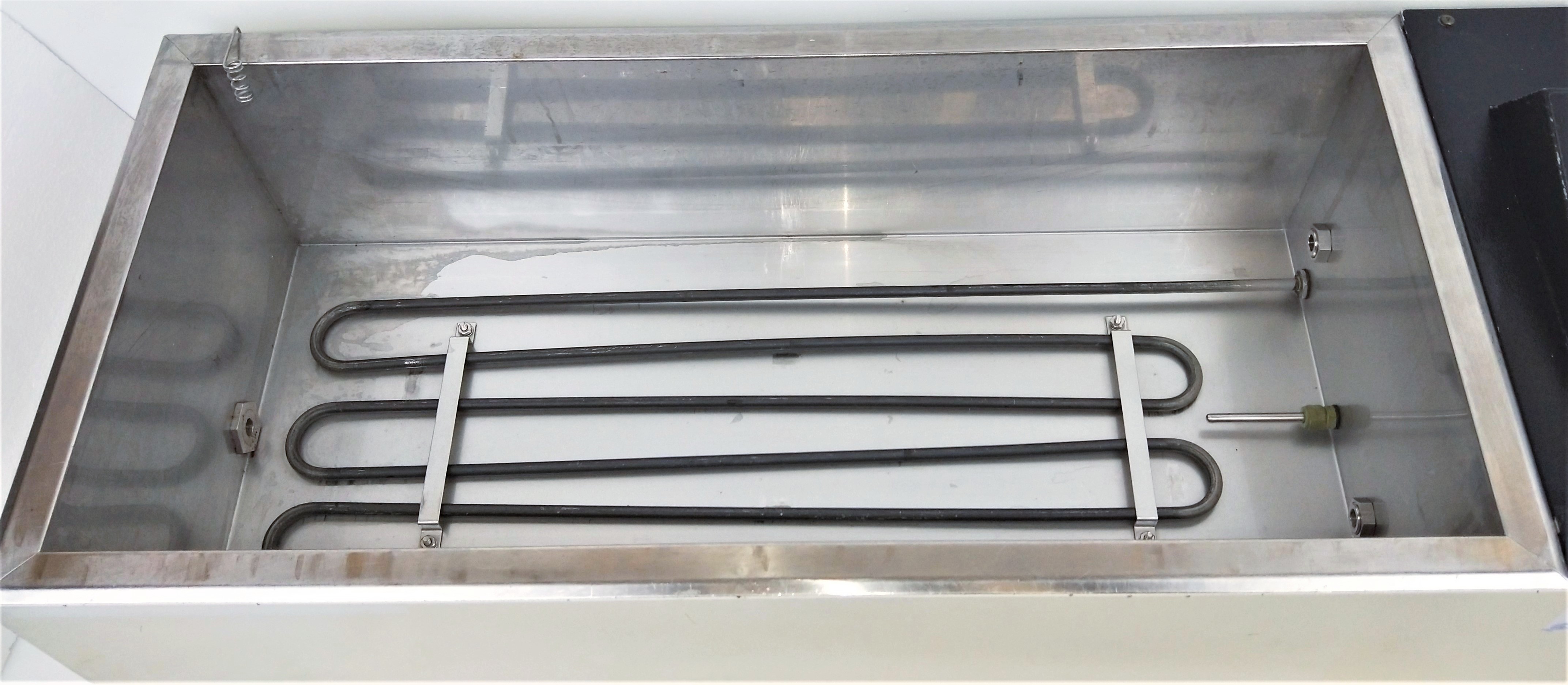 Used Precision 253 (2863) Coliform Bath with Gabled Lid (34.5L)