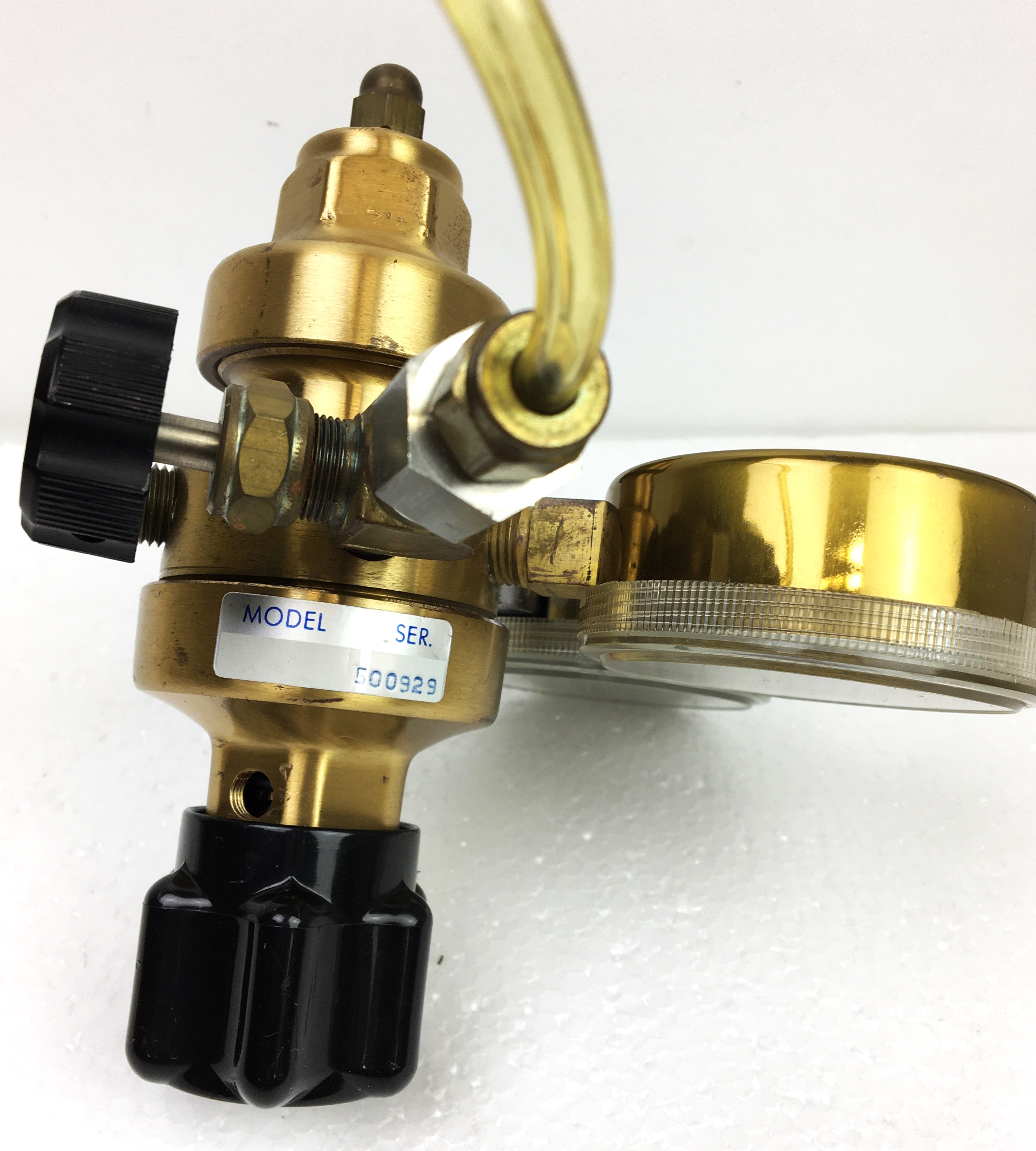 Used Linde Union Carbide Single Stage Regulator with Gauges