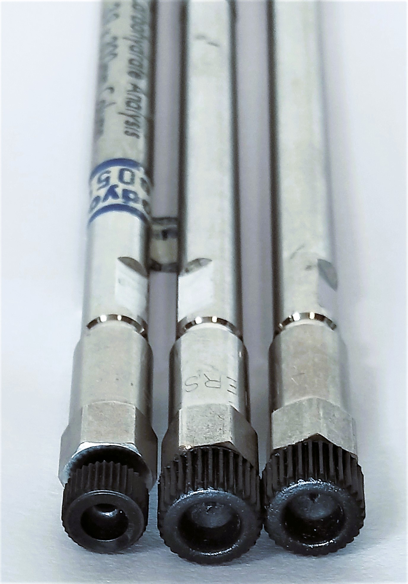 New Open Box Waters WAT084038 Amino (NH2) HPLC Column (30 cm × 3.9 mm x 10µm)