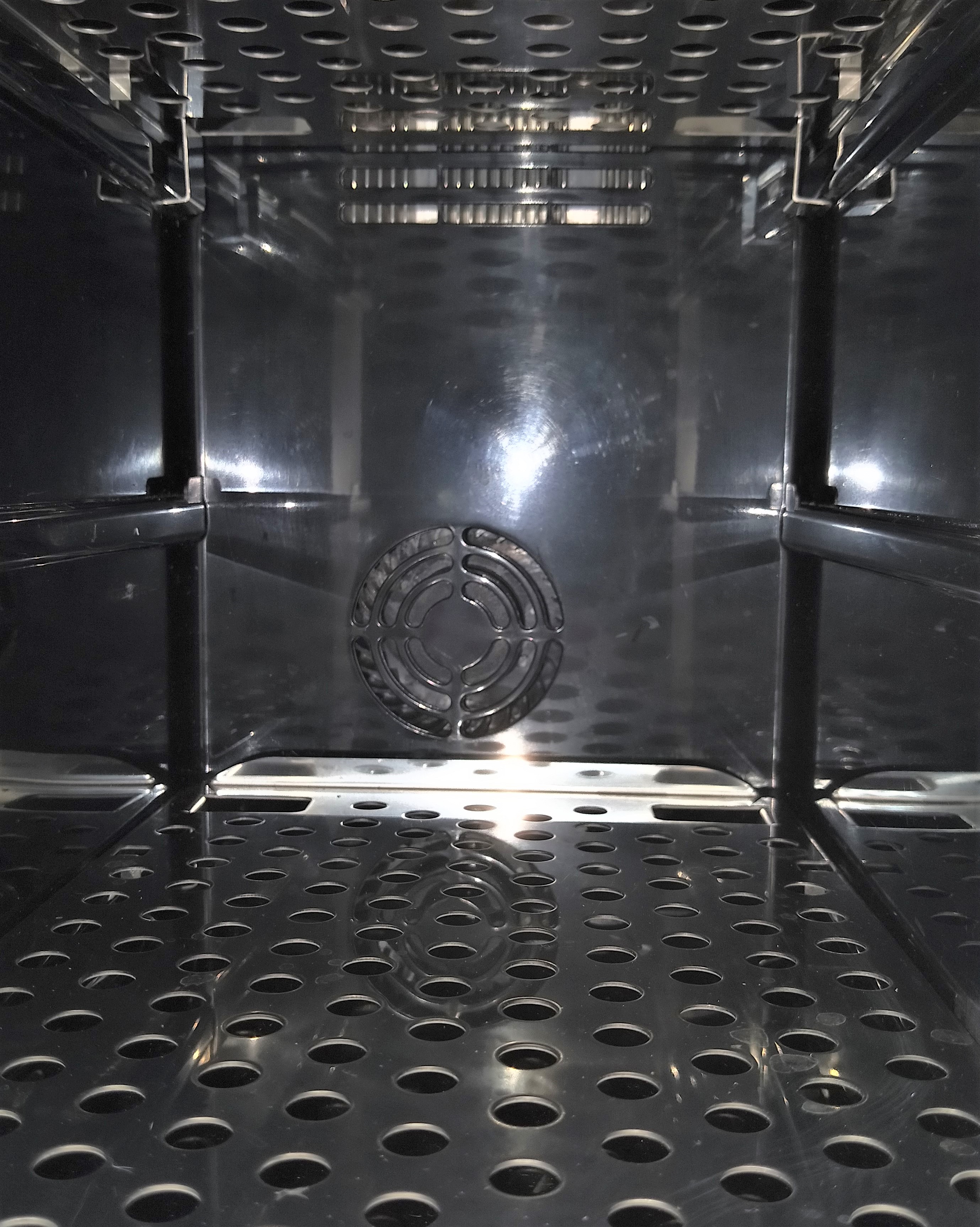 Used Thermo HeraTherm IMC 18 Refrigerated Incubator with Chamber Thermometer