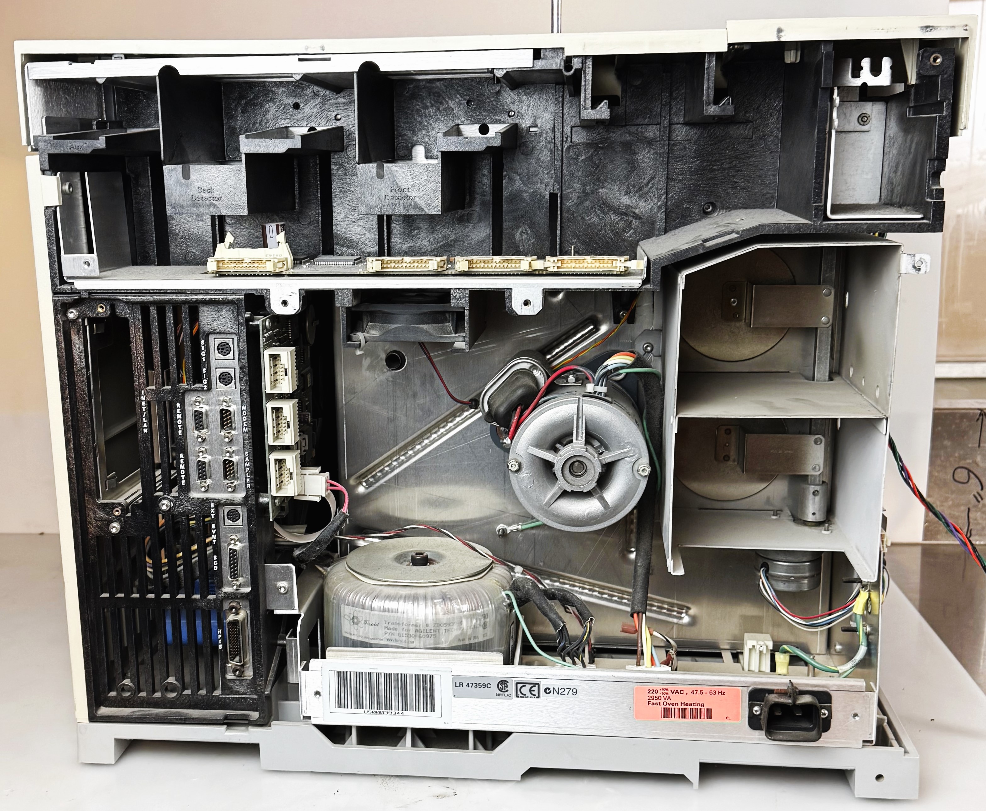 As is Agilent 6890A Plus (G1530A) Gas Chromatograph