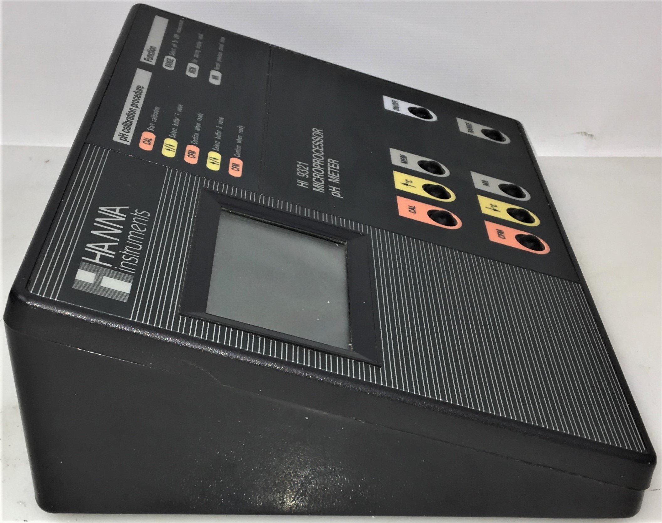 Used Hanna HI 9321 Benchtop pH Meter with New Electrode and Support Stand