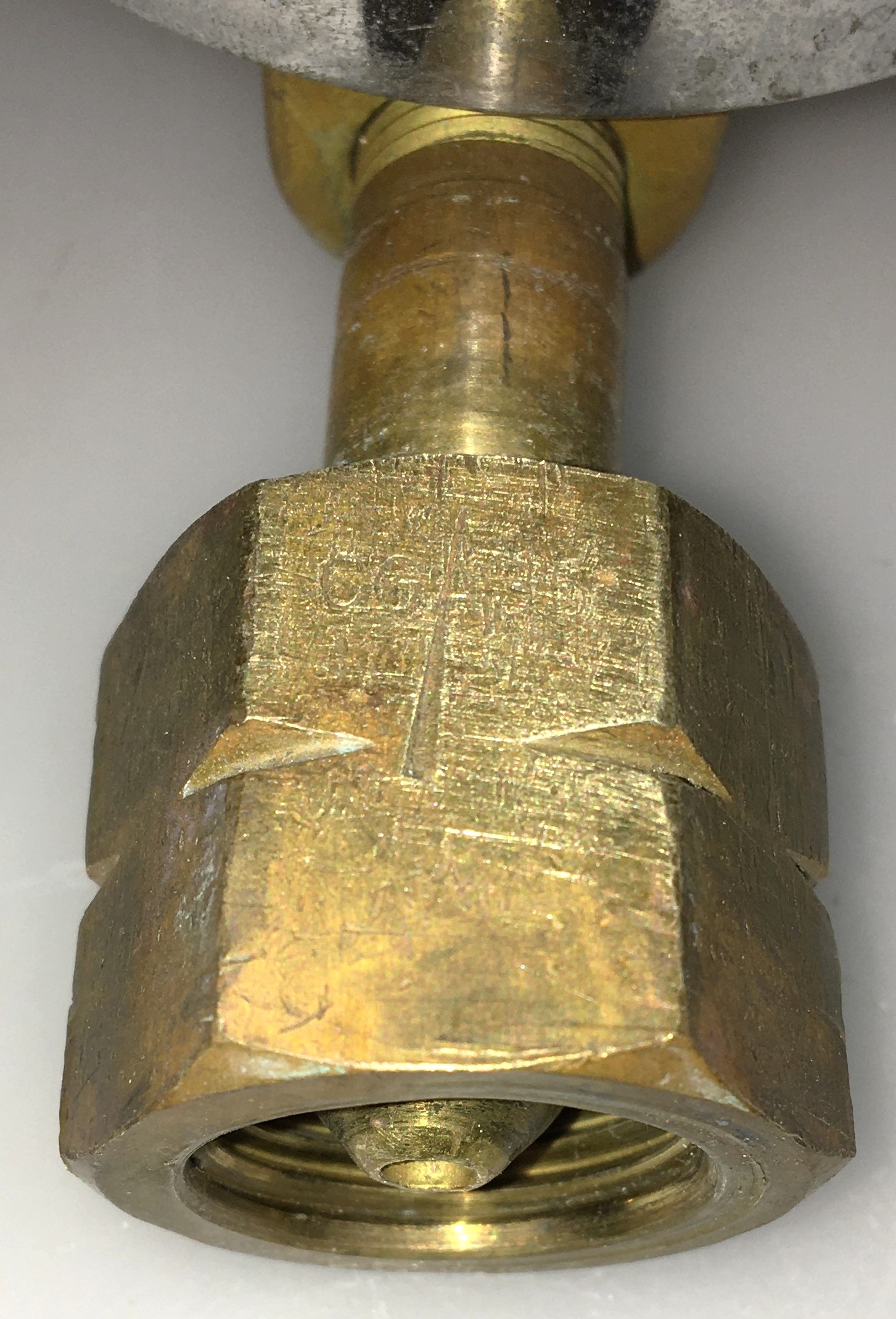 Used Fisherbrand 10-575-115 Brass Pressure Regulator (CGA 350)