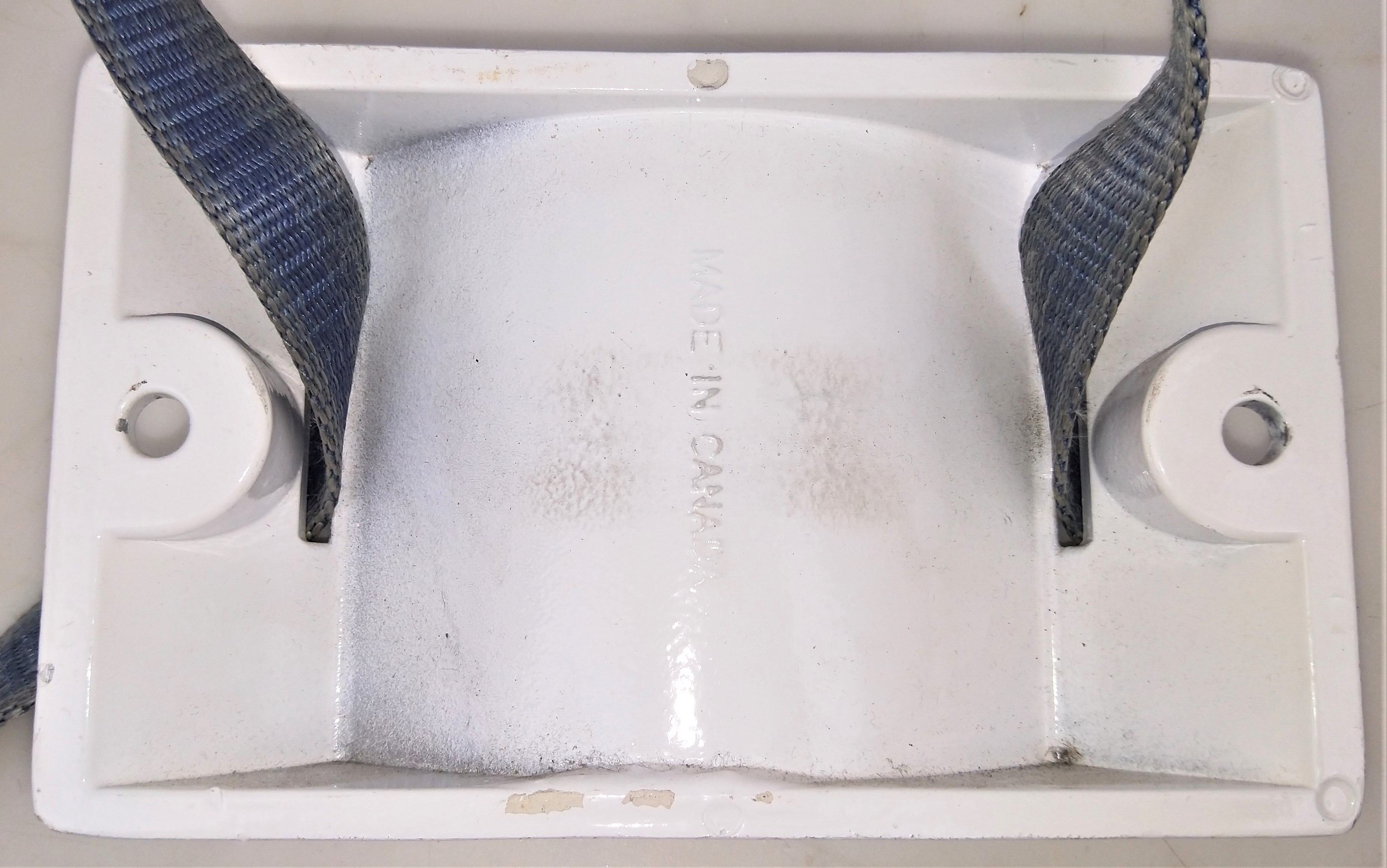 Used Matheson 710 Series Wall Mounted Cylinder Holder