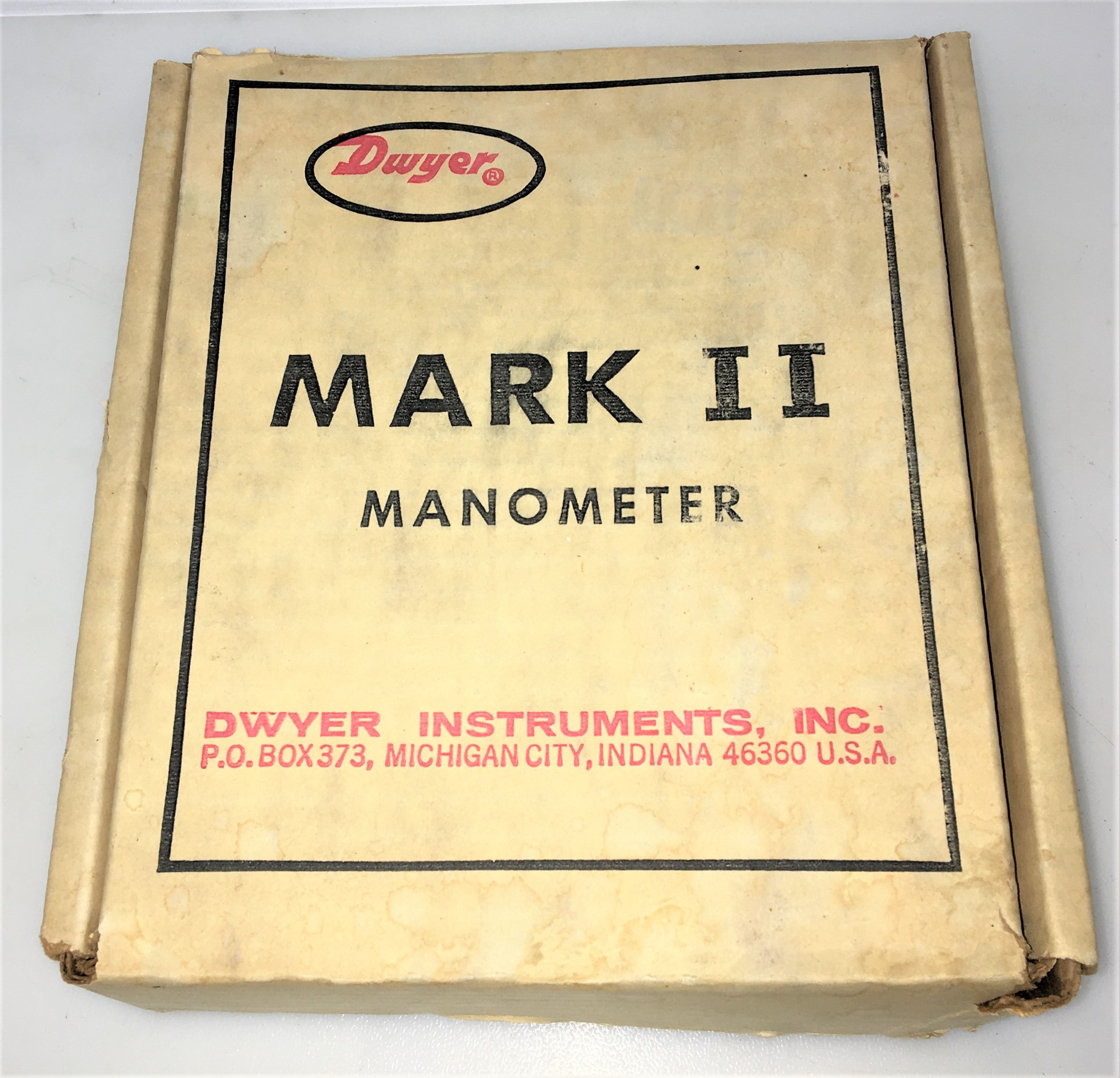 New Open Box Dwyer Mark II Model 25 Manometer - Range of 0-3.0" W.C.