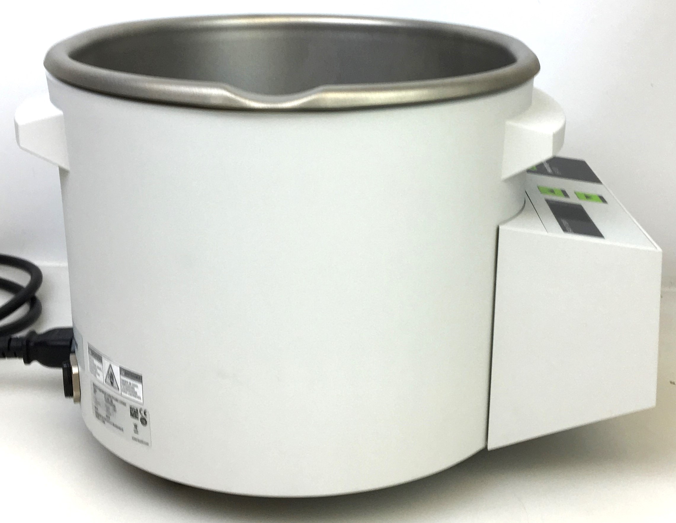 New Open Box Buchi Rotavapor R-100 Rotary Evaporator with B-100 Bath - COMPLETE