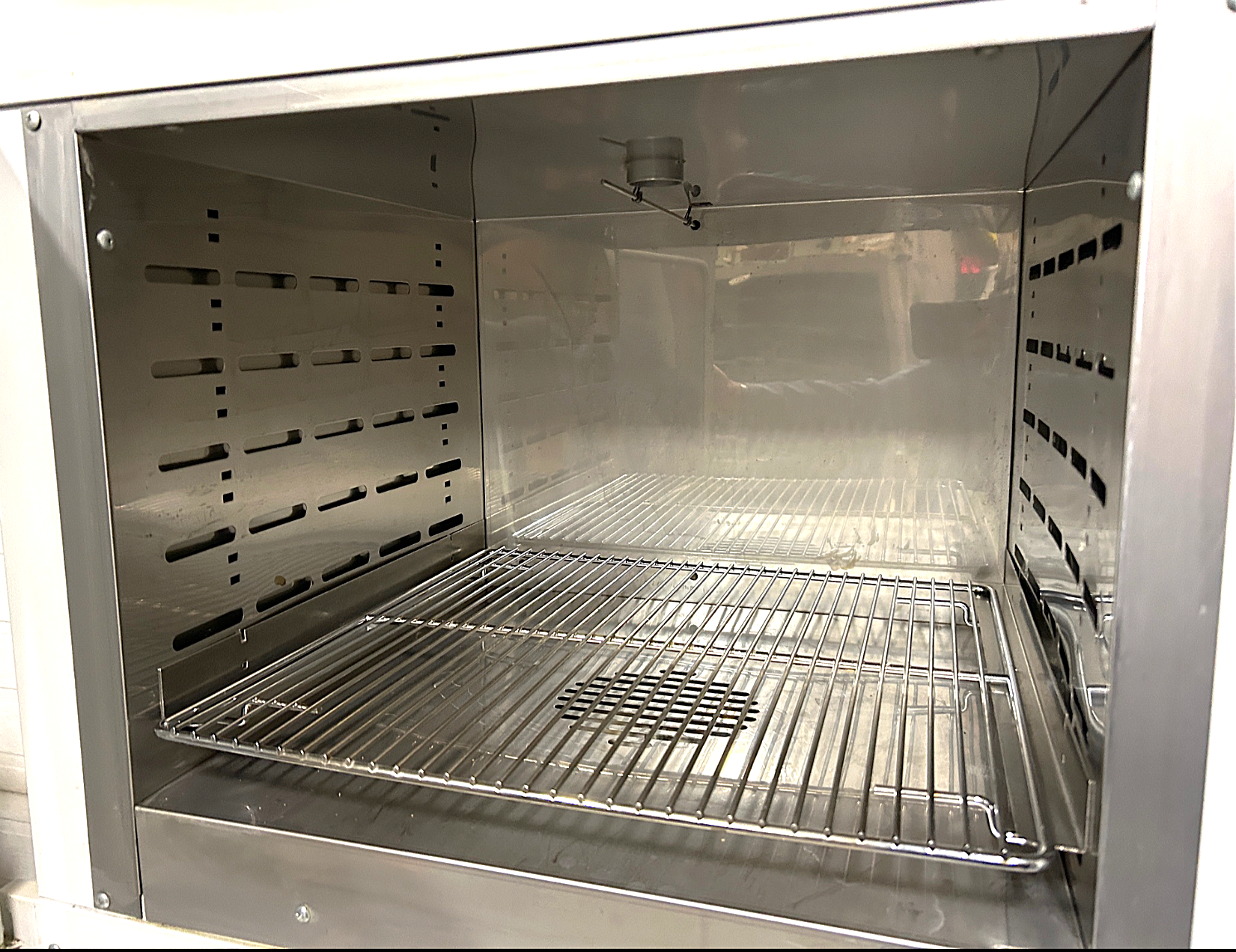 Used Fisher Isotemp 725F Forced-Air Oven (2.5 Cu-Ft)