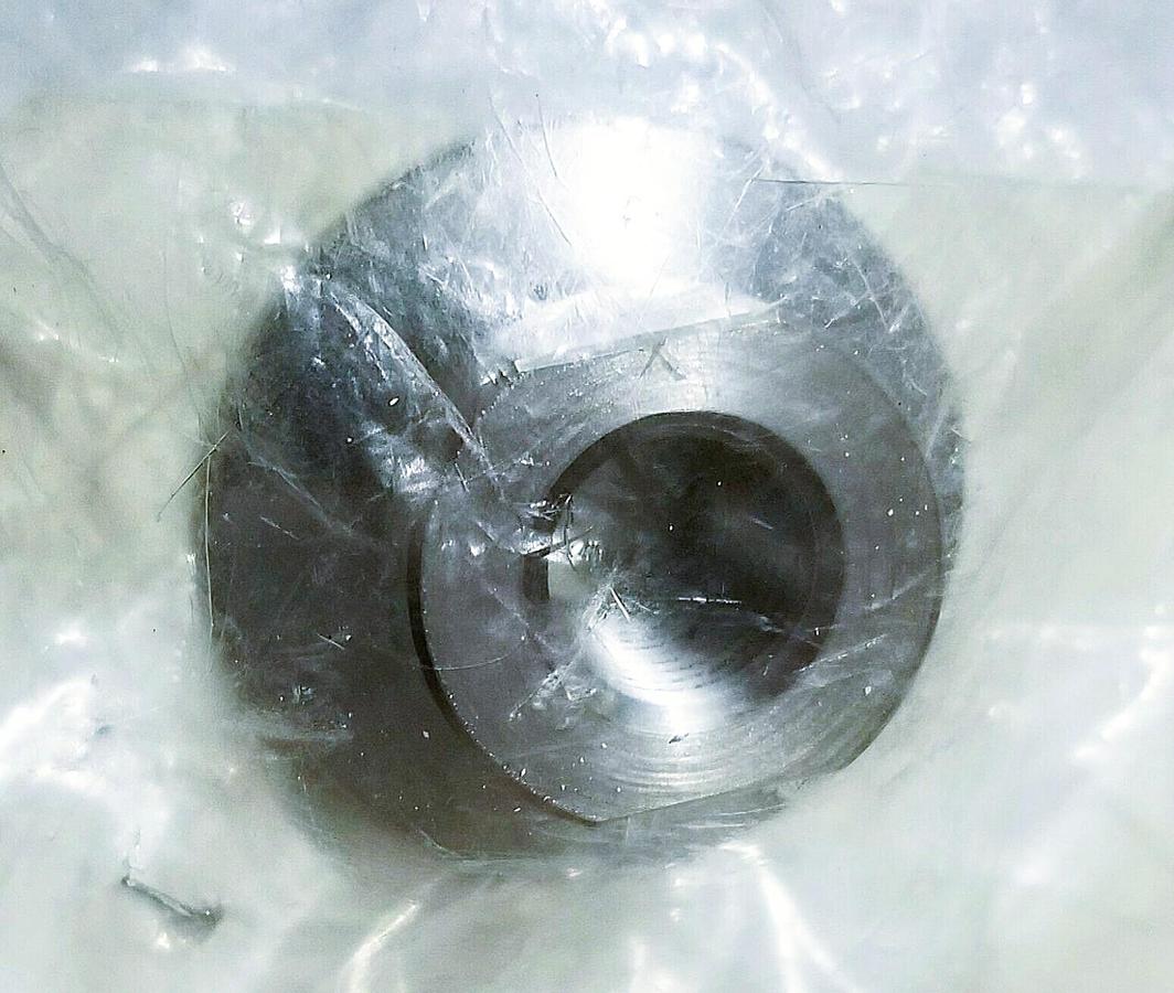 New Open Box Welch 506122 Female 1/4"NPT Vacuum Pipe Adapter (NW25)