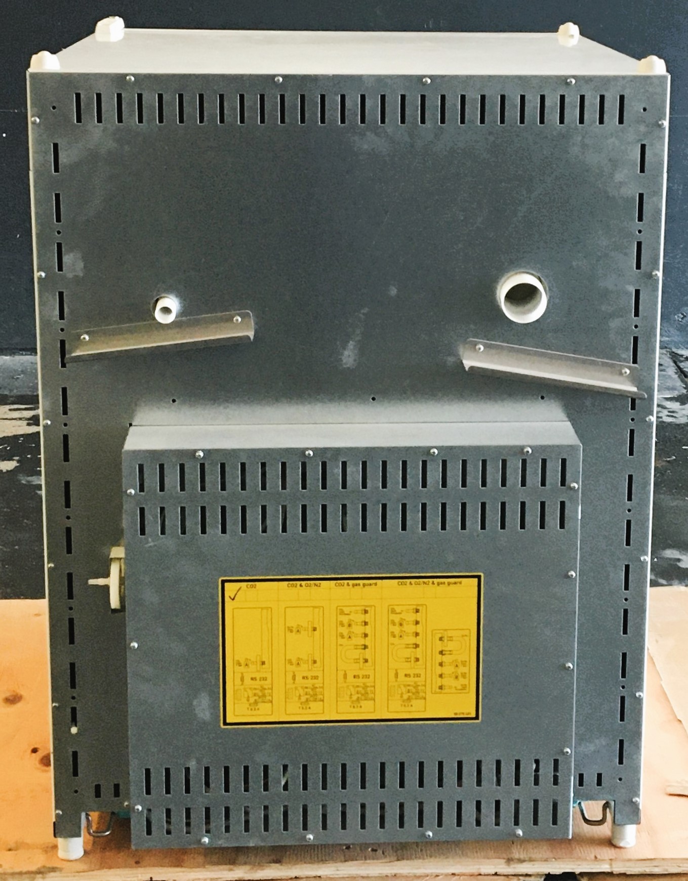 Used Heraeus HERAcell 150 CO2 Incubator (5.3 Cu-Ft)