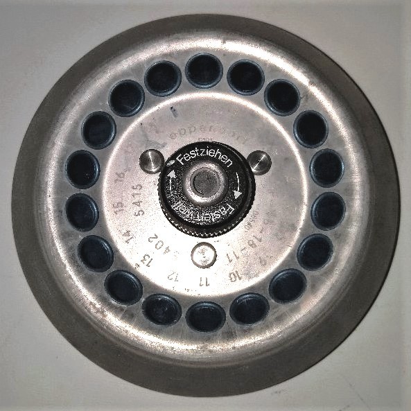 Used Eppendorf 5402 Refrigerated Microcentrifuge with FA-45-18-11 Rotor (18 x 1.5/2mL)