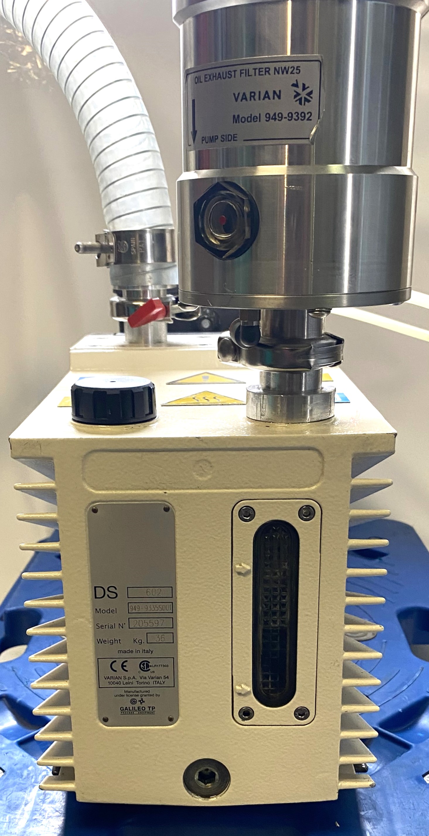 Used Varian (Agilent) DS 602 Rotary Vacuum Pump with Varian Oil Filter (17.6cfm)