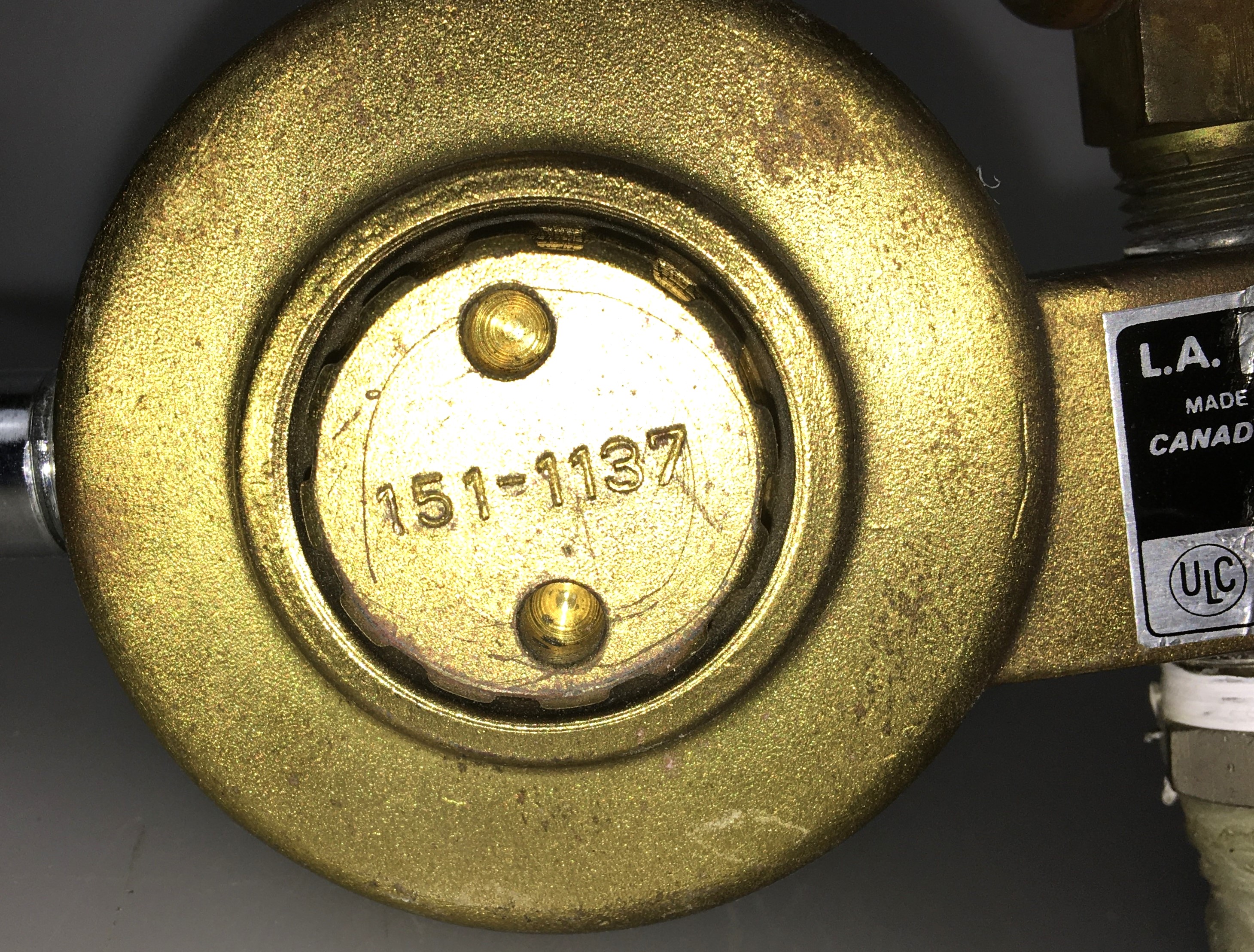 Used Liquid Air 151-1137 Brass Carbon Dioxide Regulator - CGA 500